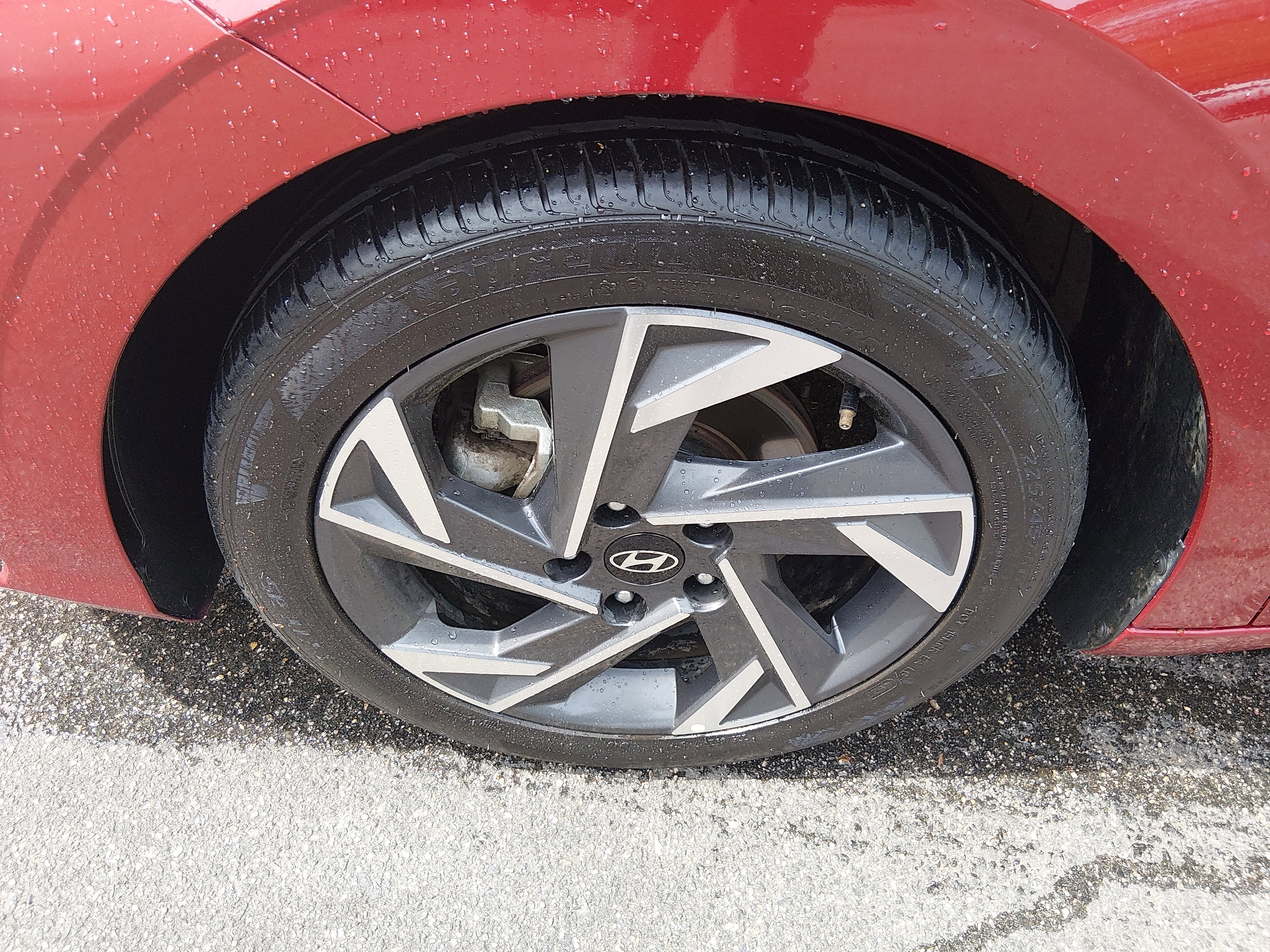 2024 Hyundai Elantra Limited - Photo 10