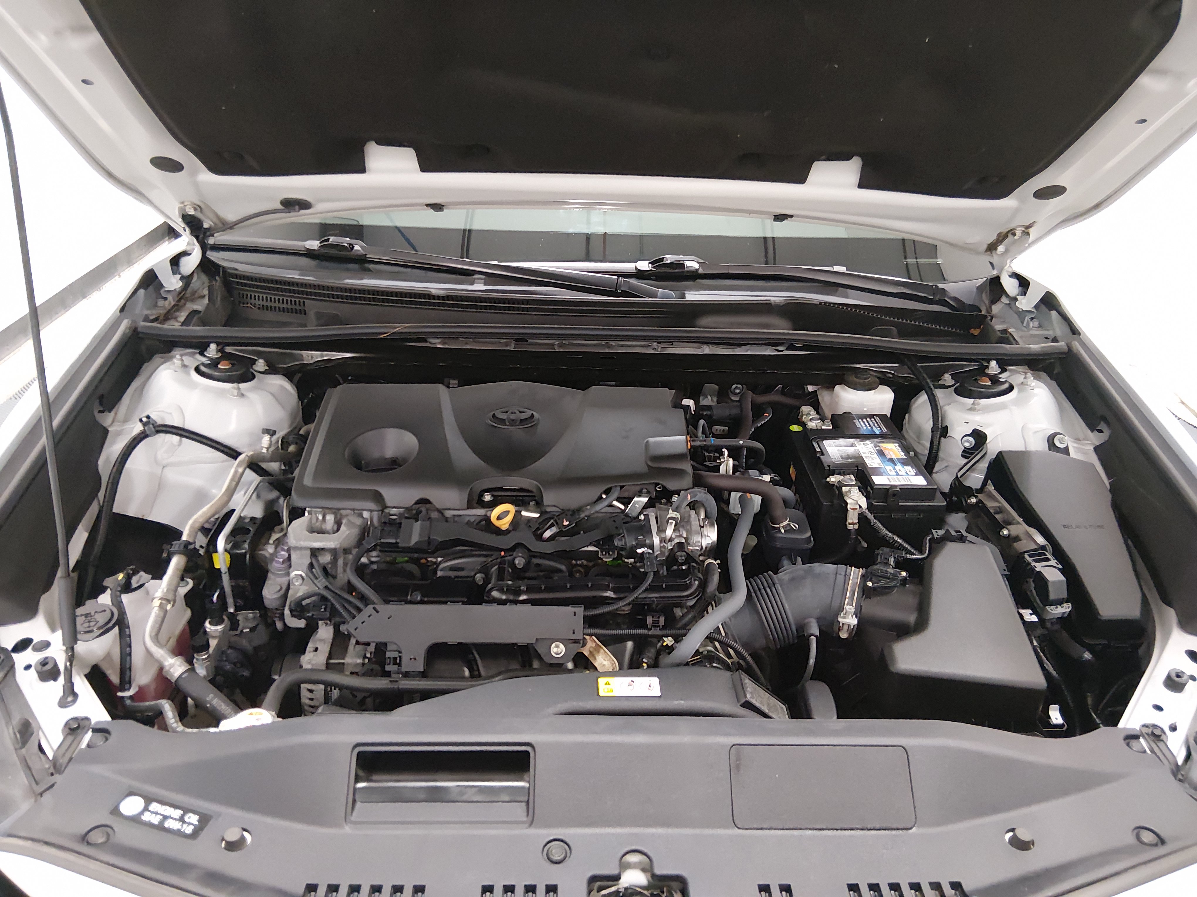 2023 Toyota Camry LE - Photo 9