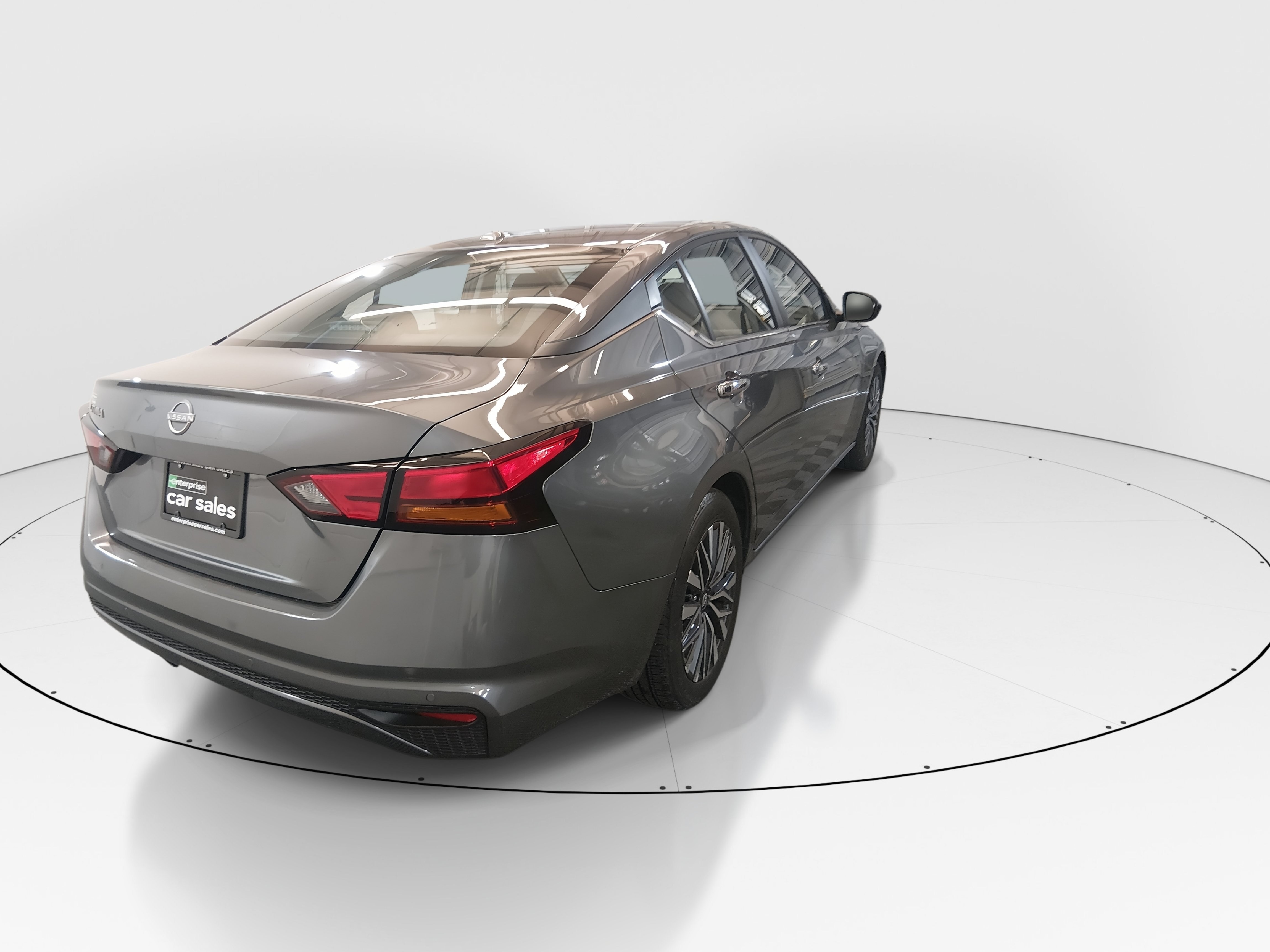 2025 Nissan Altima SV - Photo 7