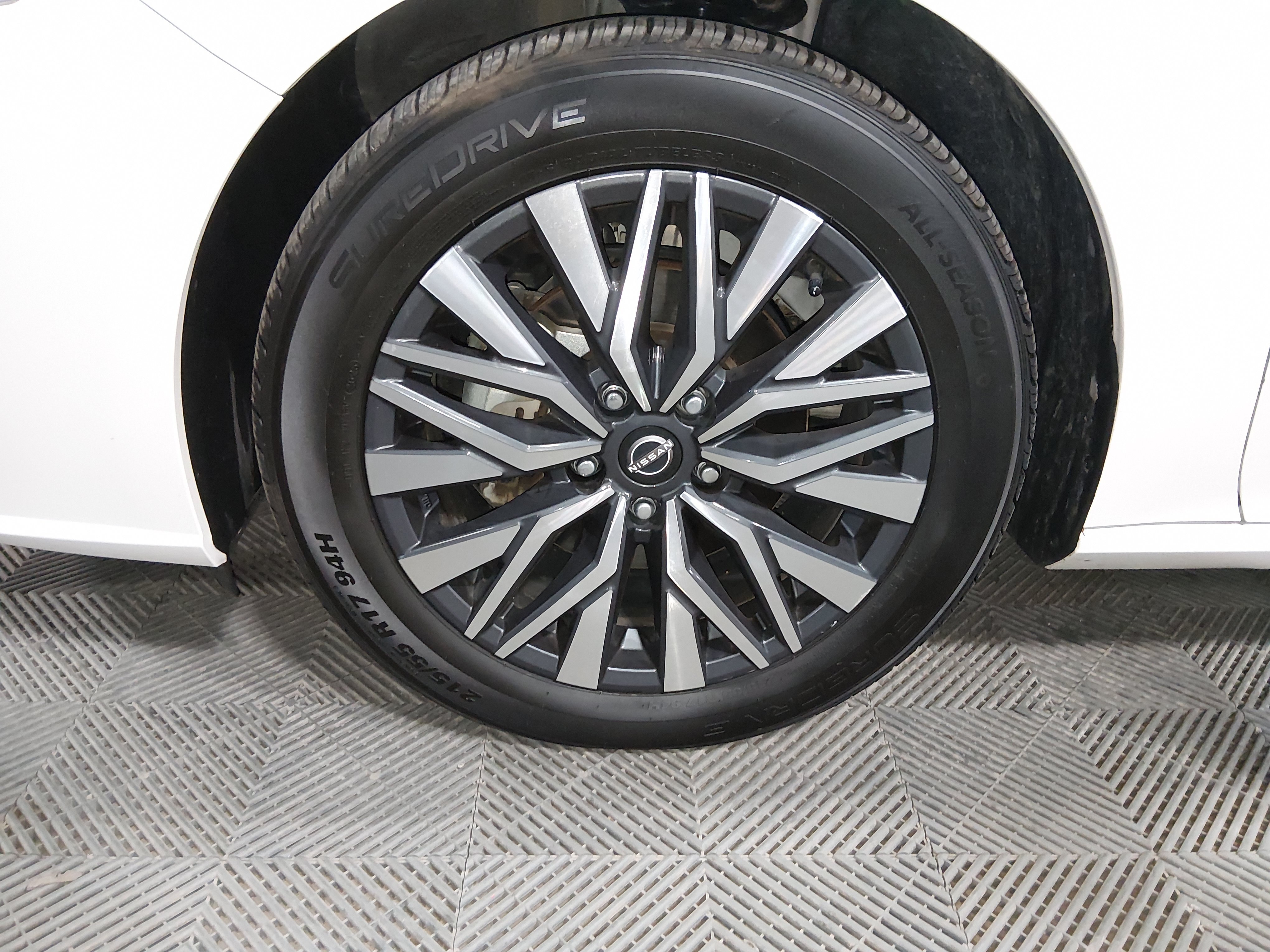 2025 Nissan Altima SV - Photo 10