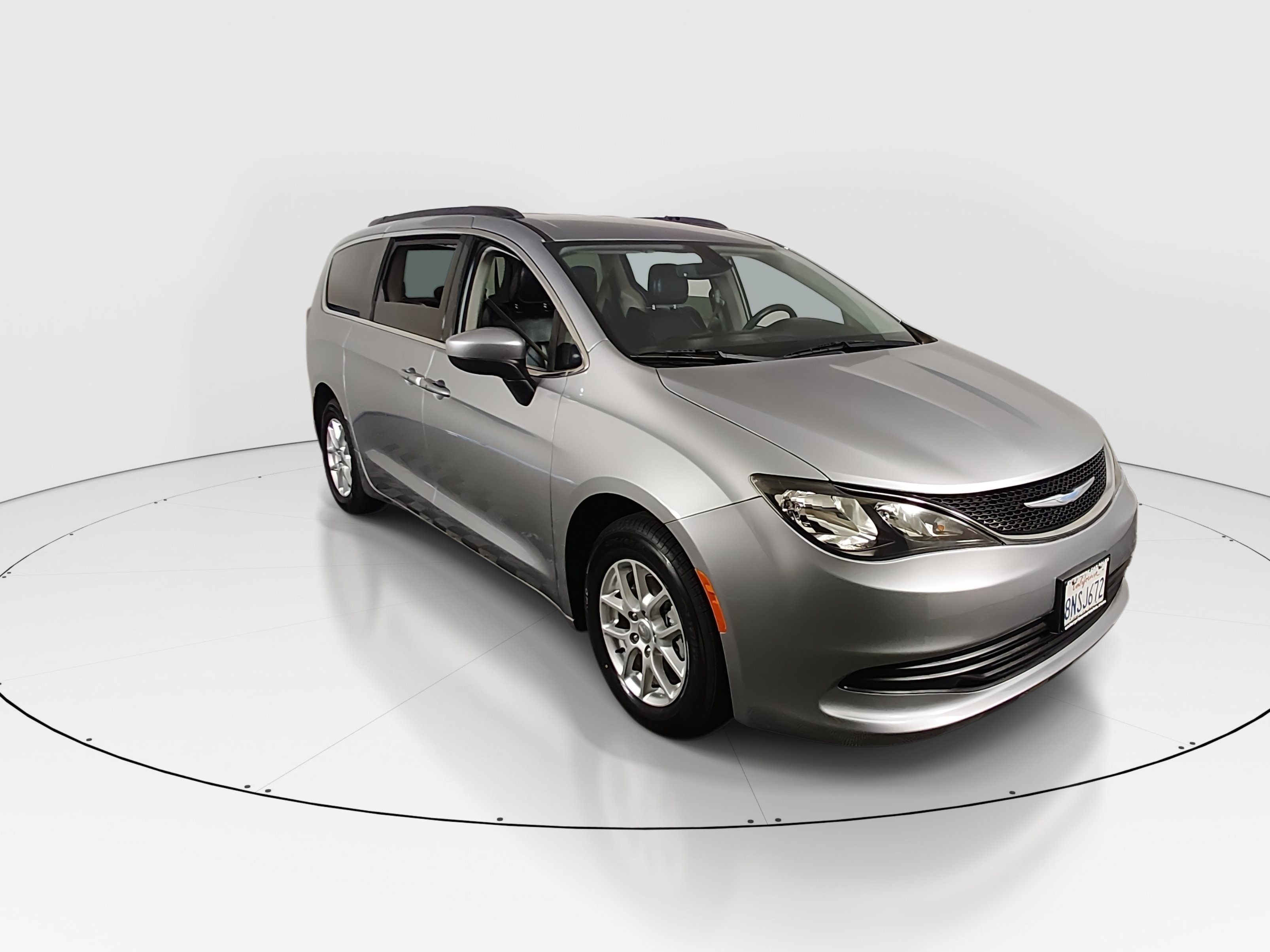 2020 Chrysler Voyager LXI