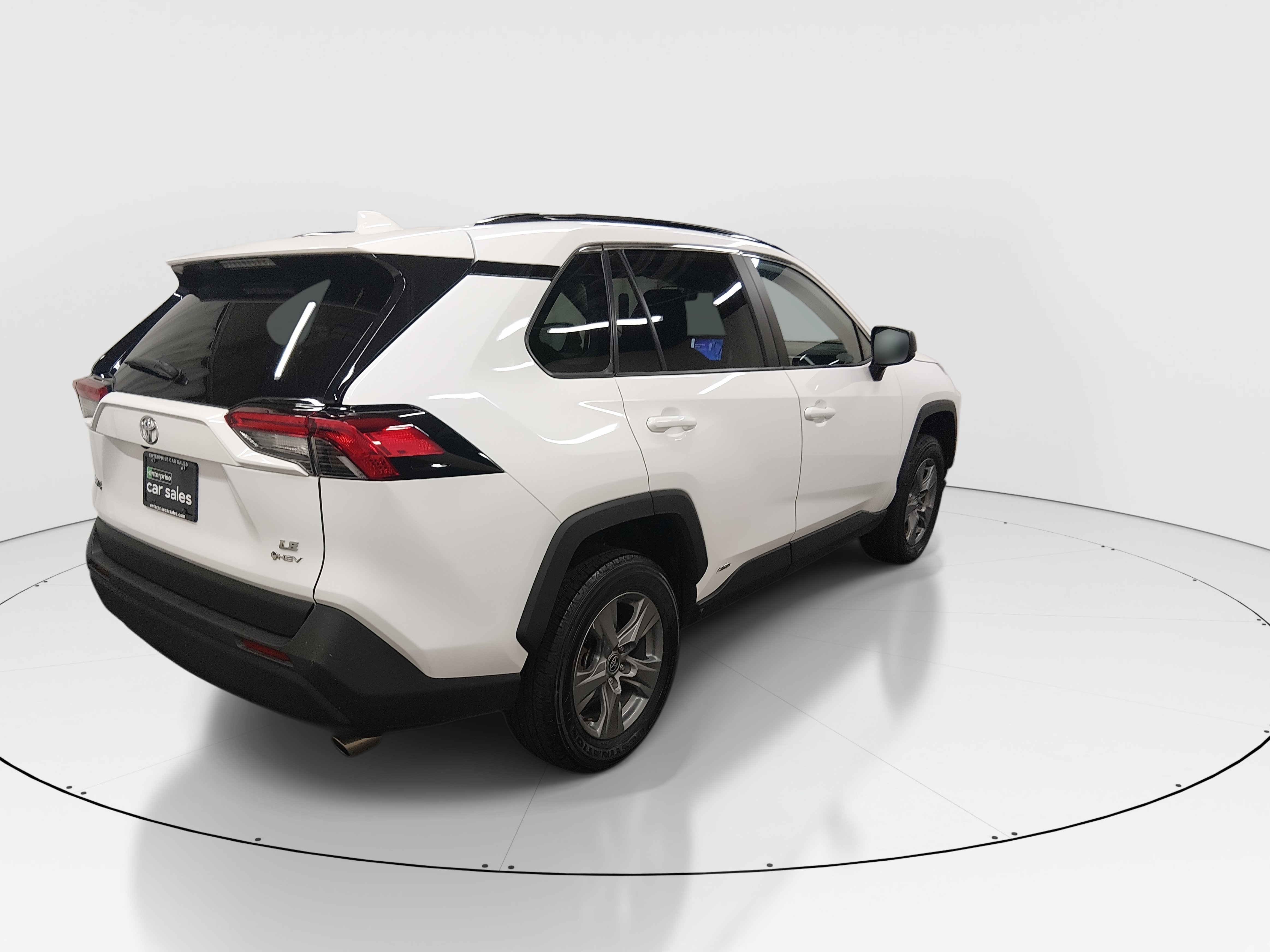 2025 Toyota RAV4 LE - Photo 7