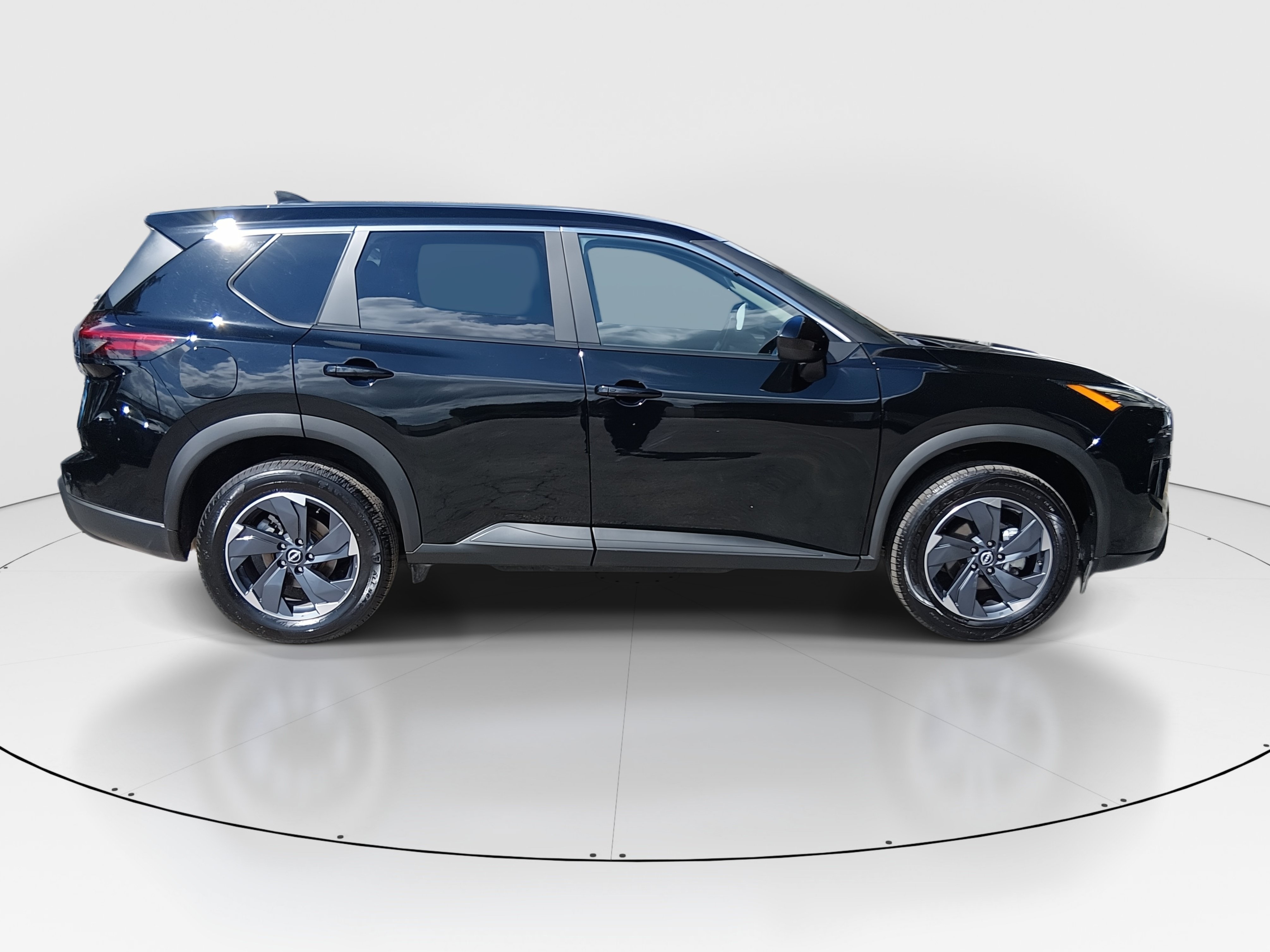 2025 Nissan Rogue FWD SV, photo 8