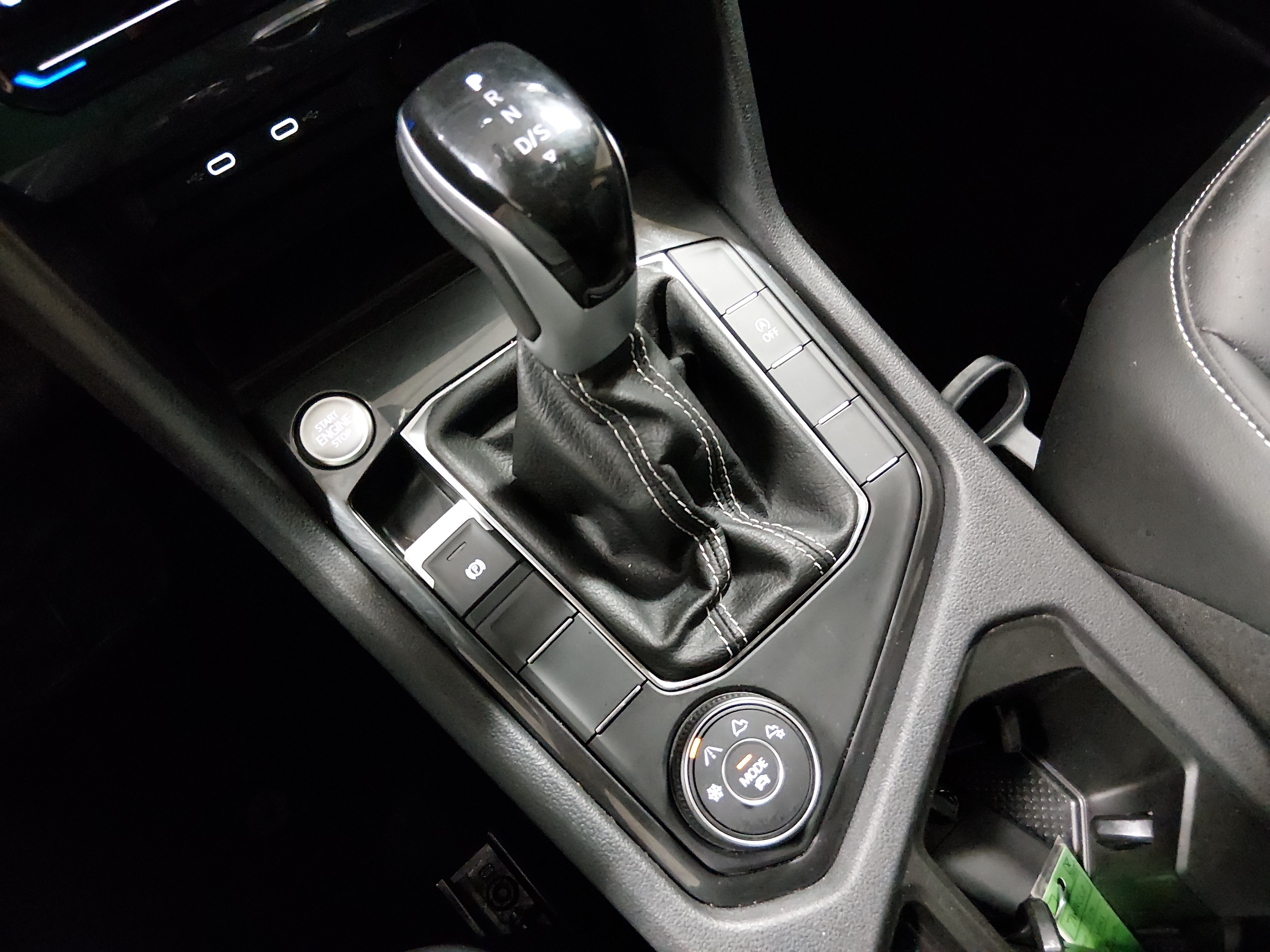 2024 Volkswagen Tiguan SE - Photo 20