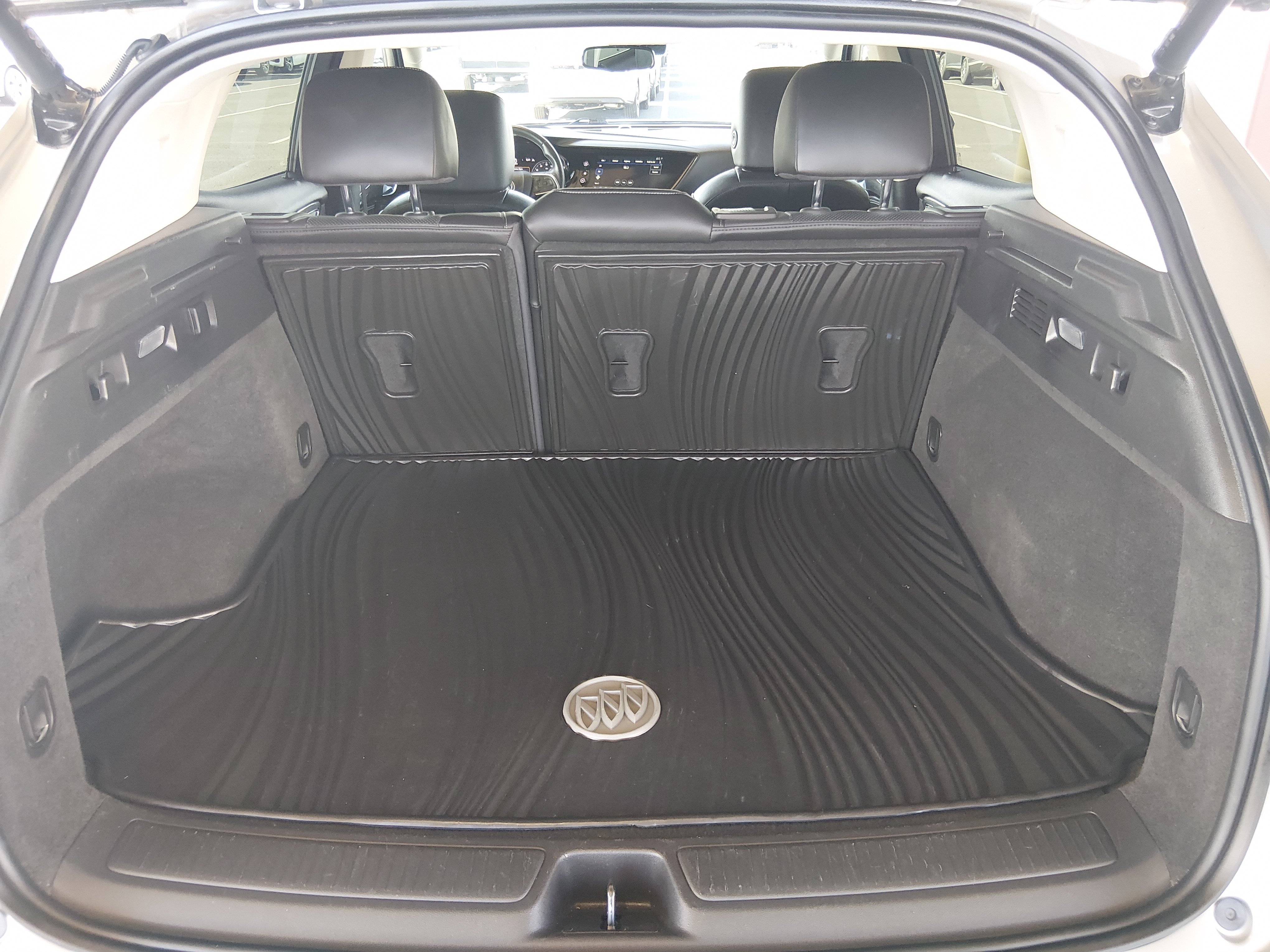 2023 Buick Envision Essence - Photo 11