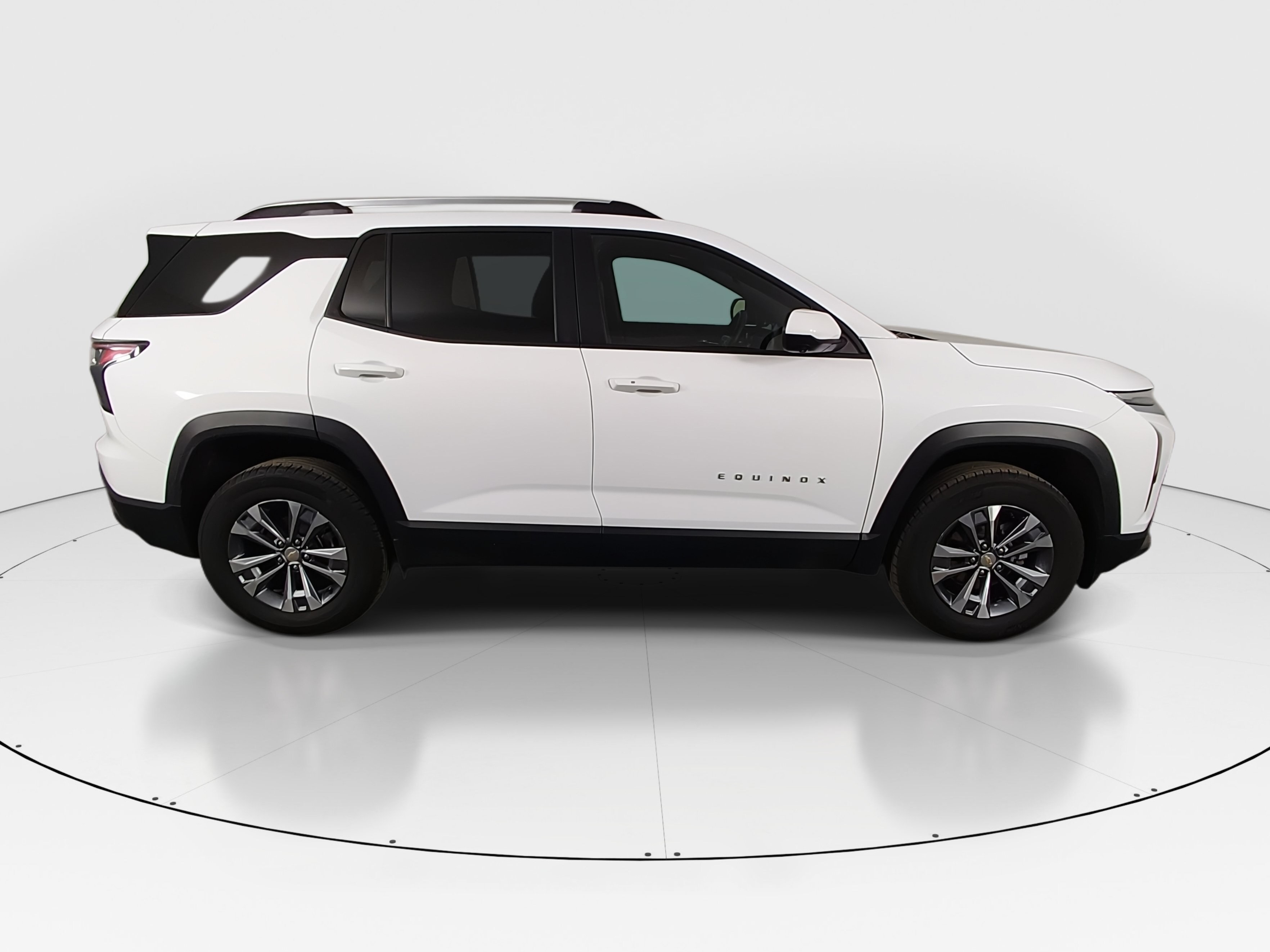2025 Chevrolet Equinox LT - Photo 8