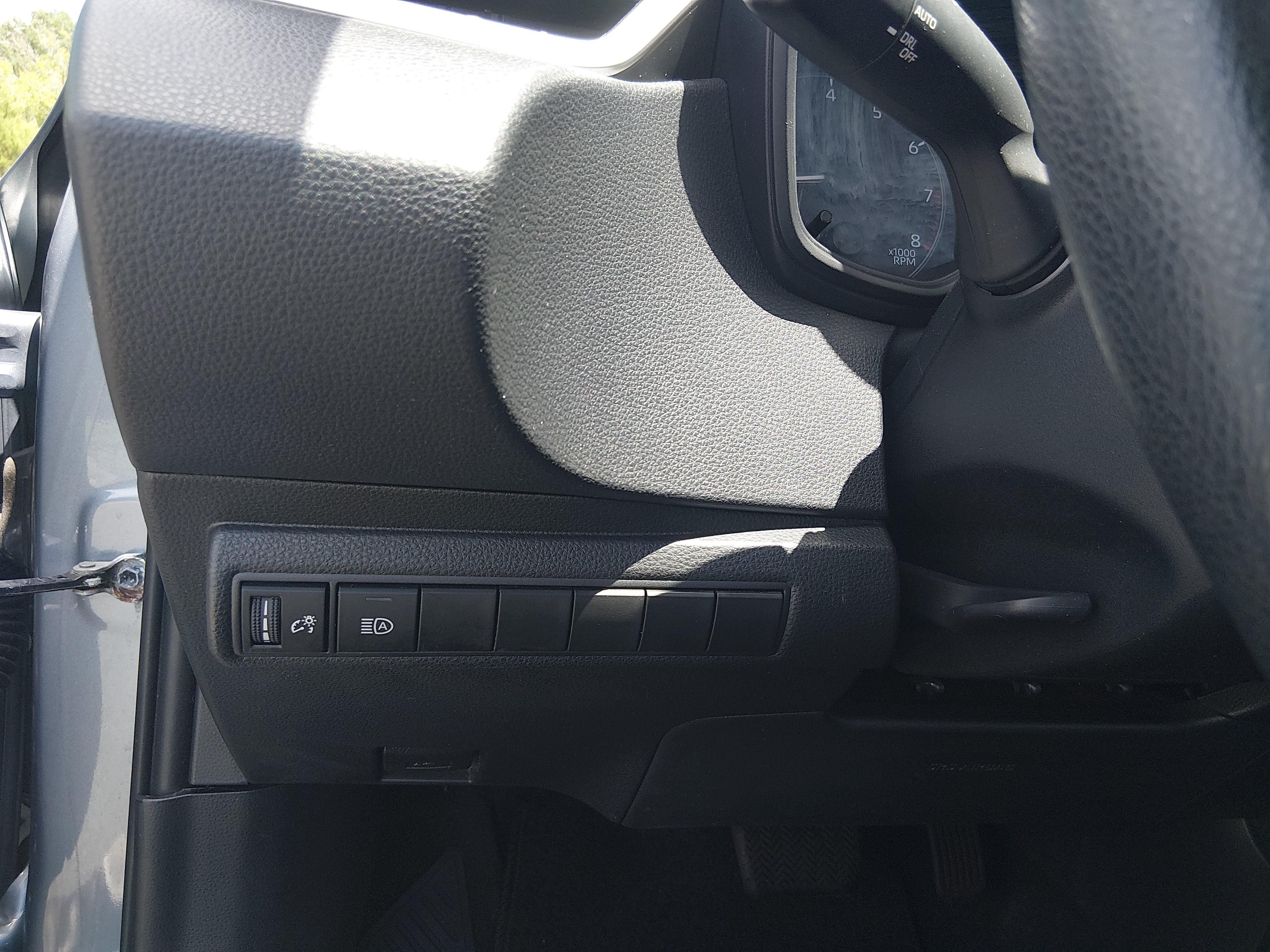 2023 Toyota Corolla LE - Photo 13