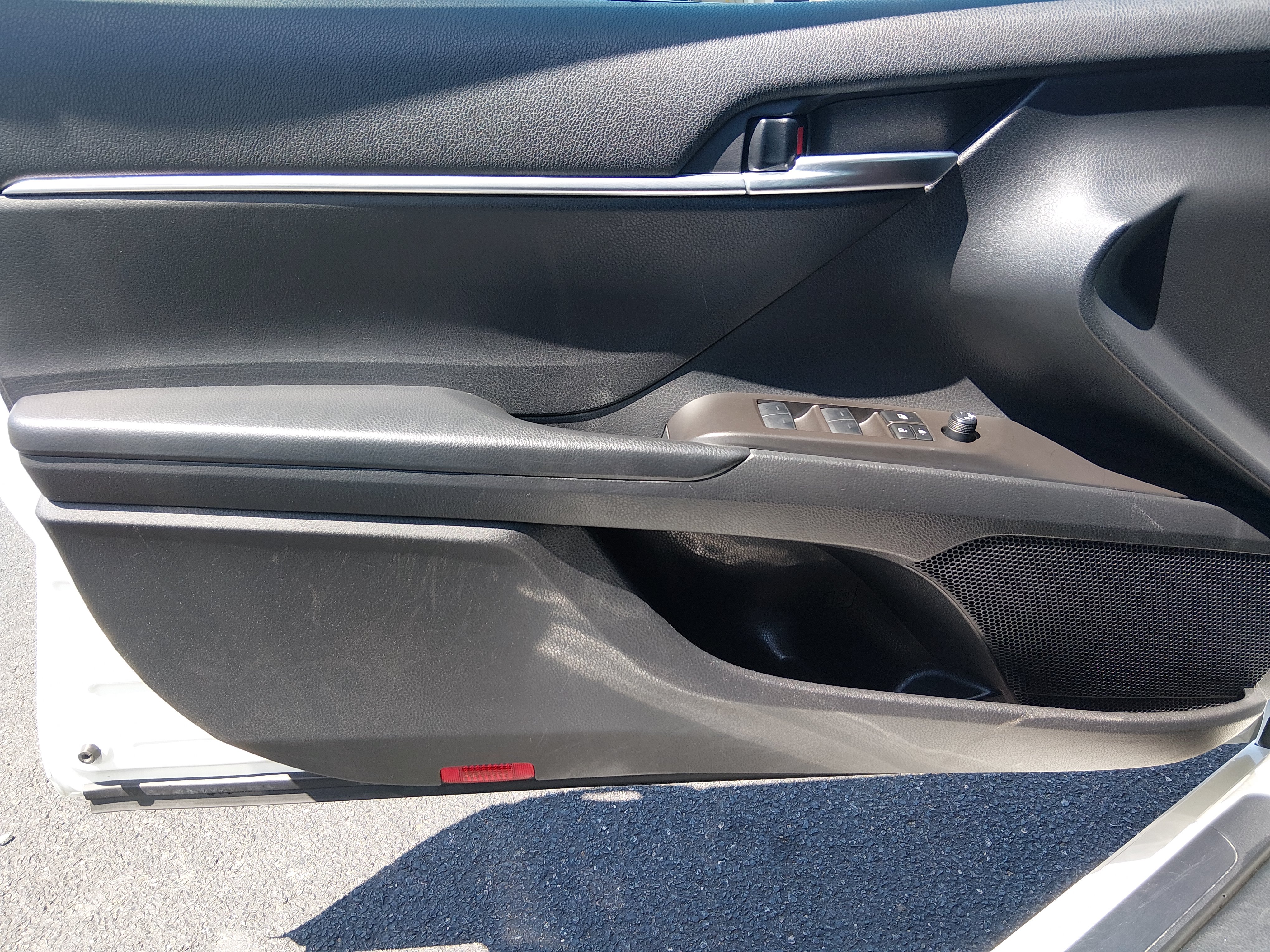 2024 Toyota Camry SE - Photo 19