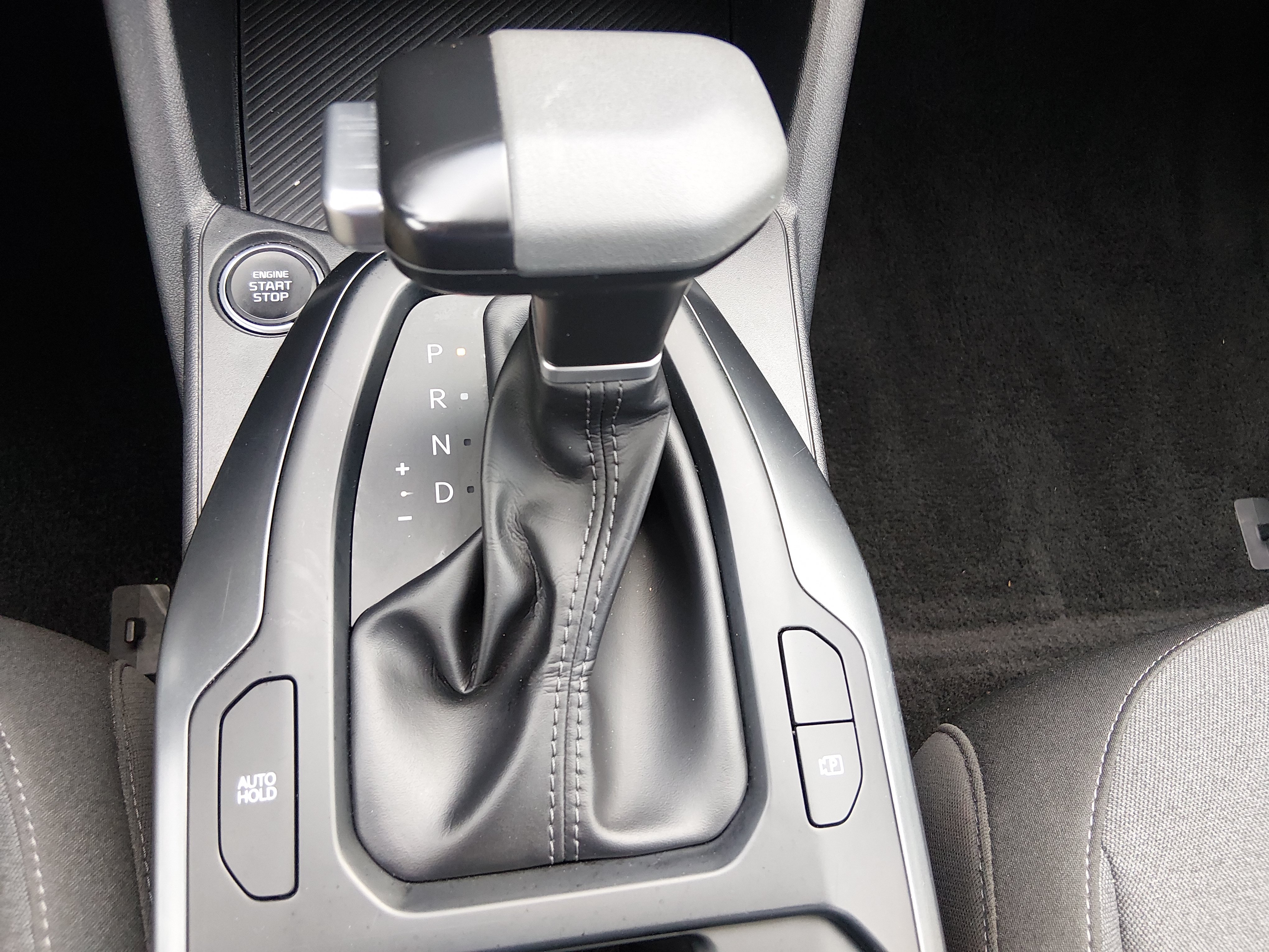 2025 Kia K4 LXS - Photo 16