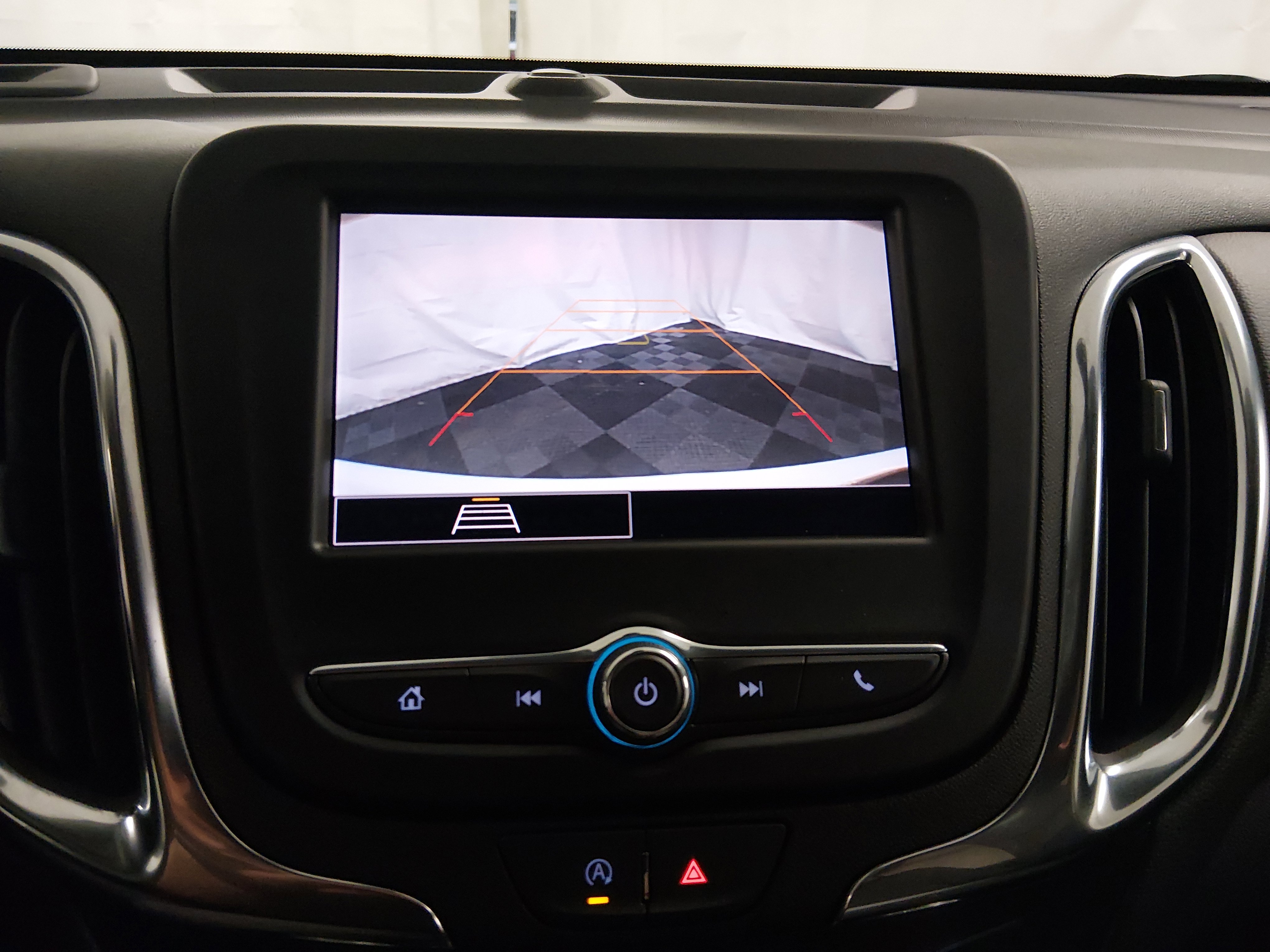 2024 Chevrolet Equinox LT - Photo 16