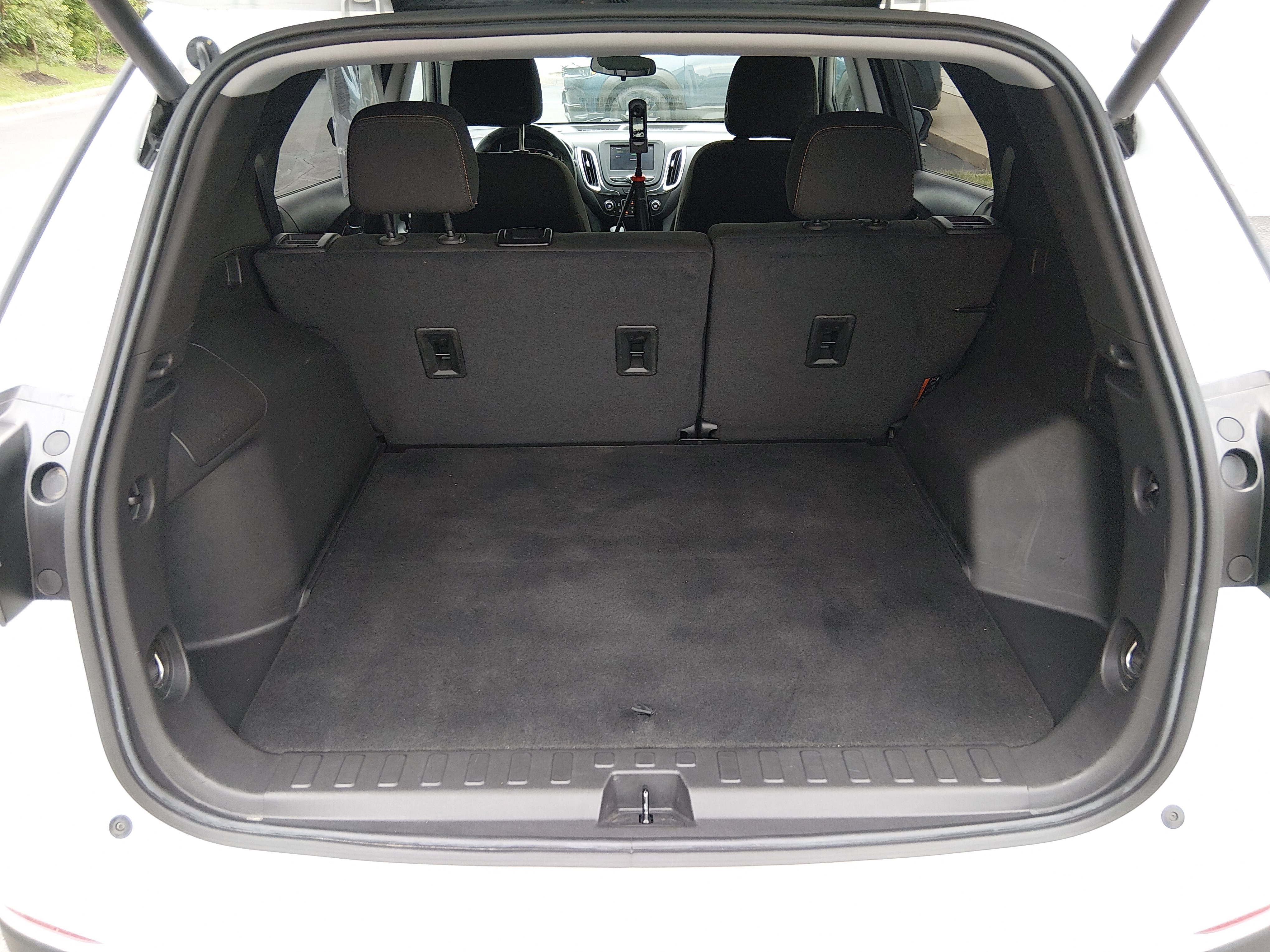 2024 Chevrolet Equinox LT - Photo 11