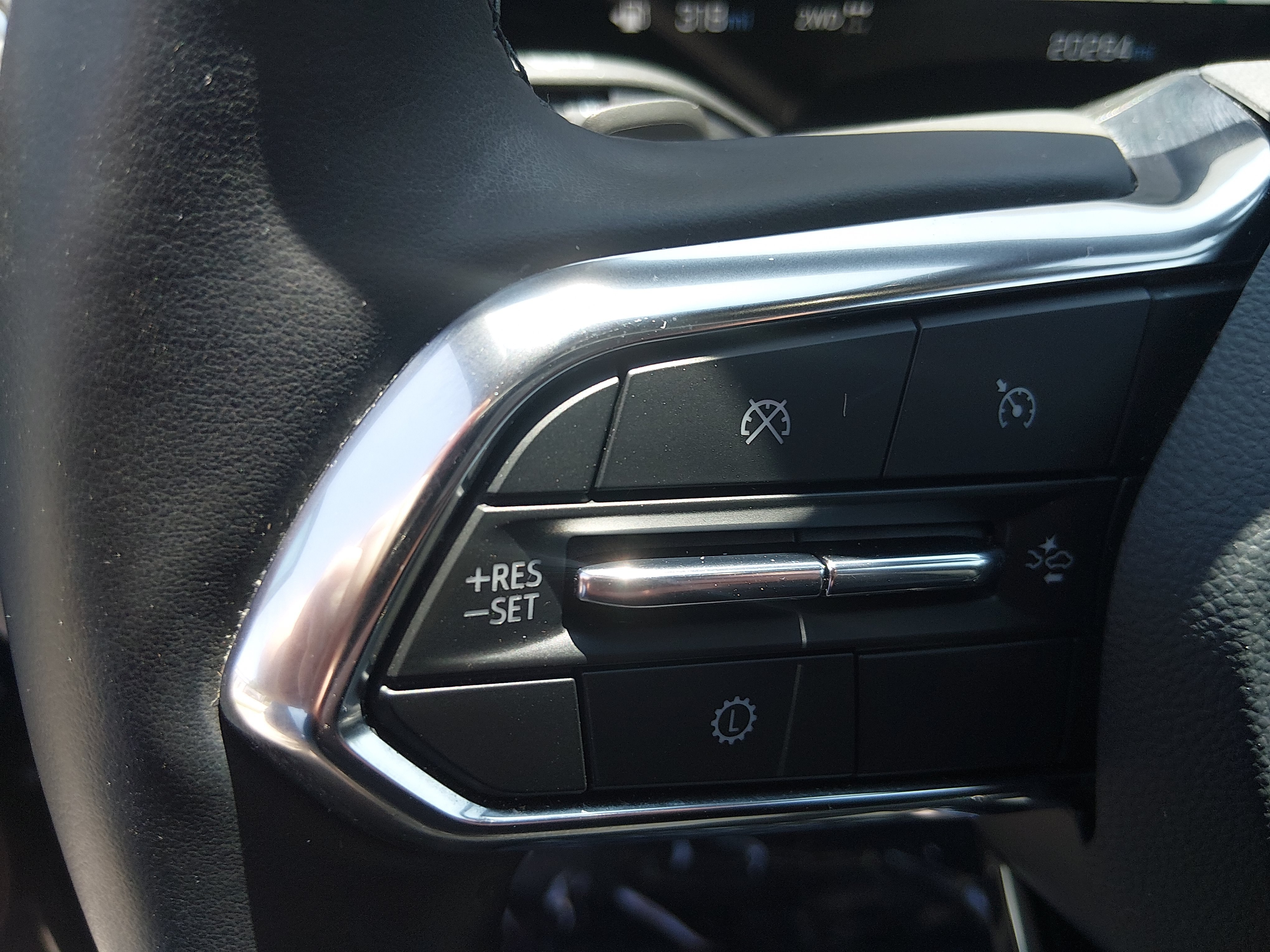 2025 Chevrolet Equinox LT - Photo 12