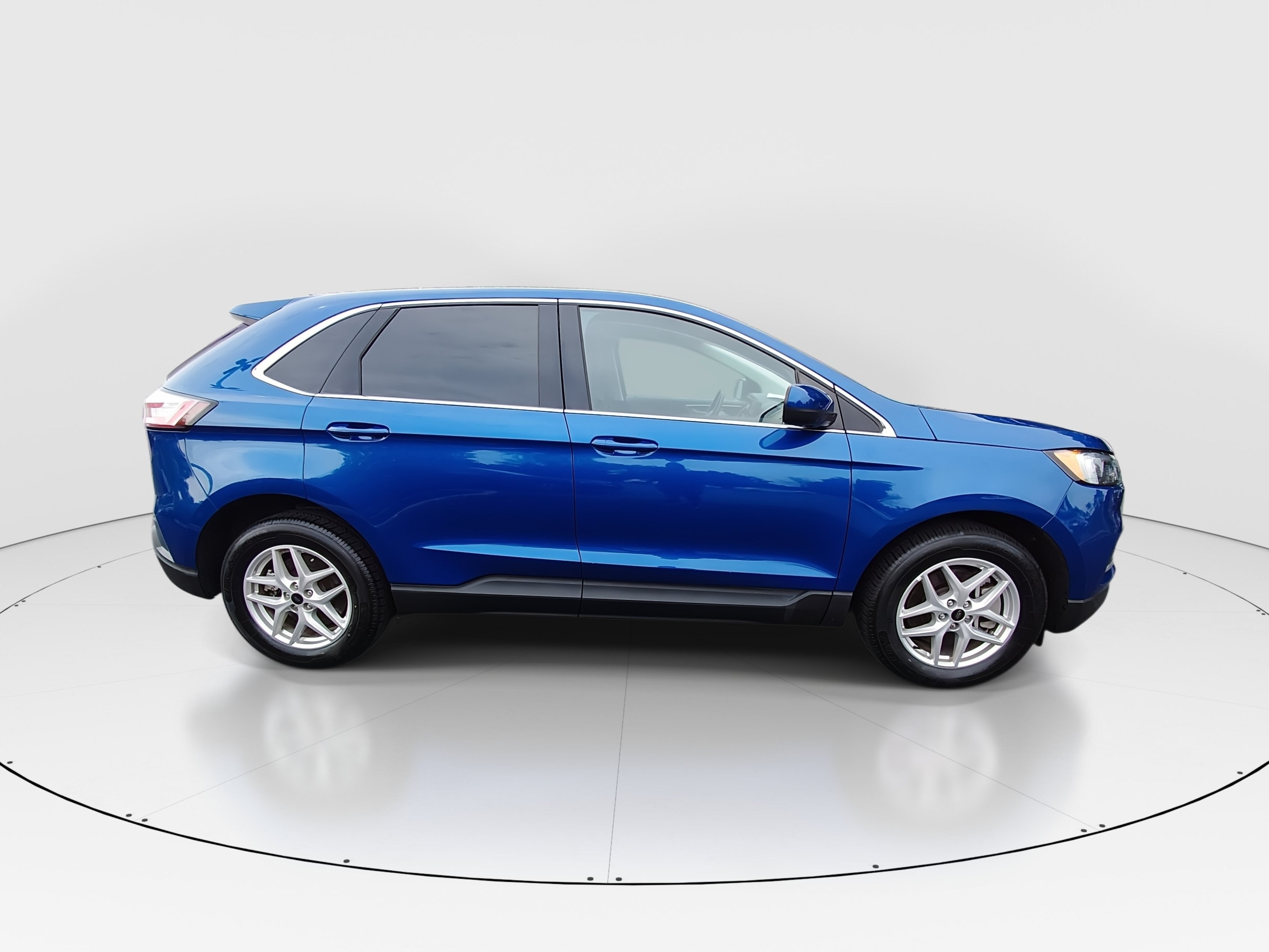 2024 Ford Edge SEL - Photo 8