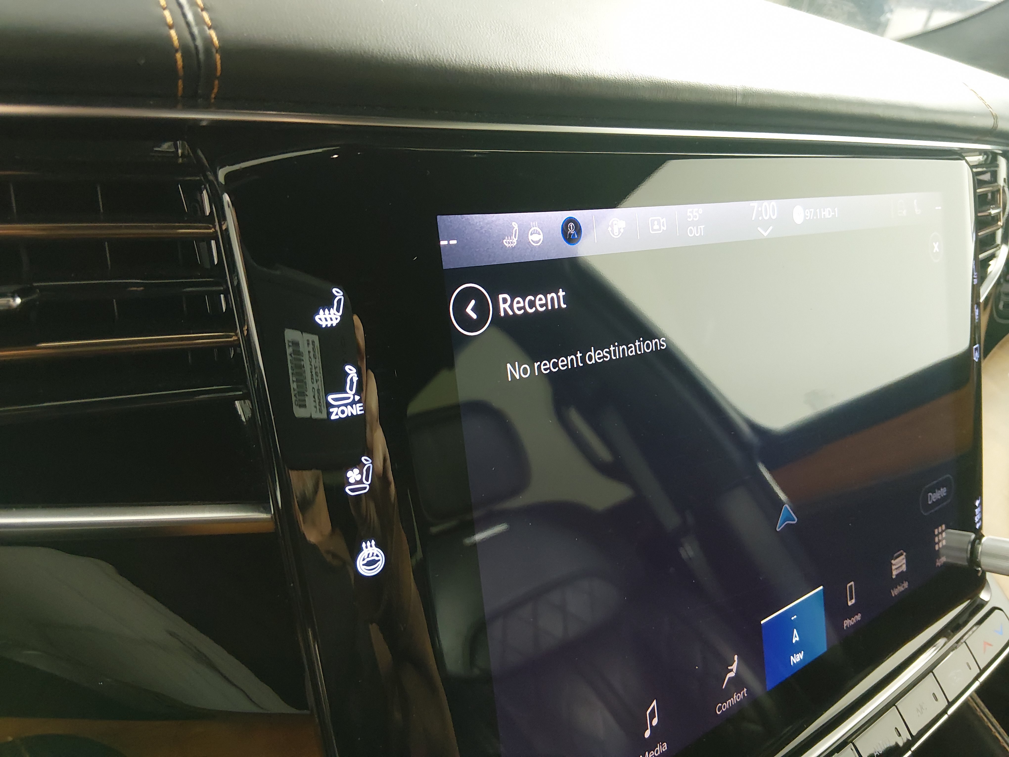 2024 Jeep Grand Wagoneer L Series III - Photo 18