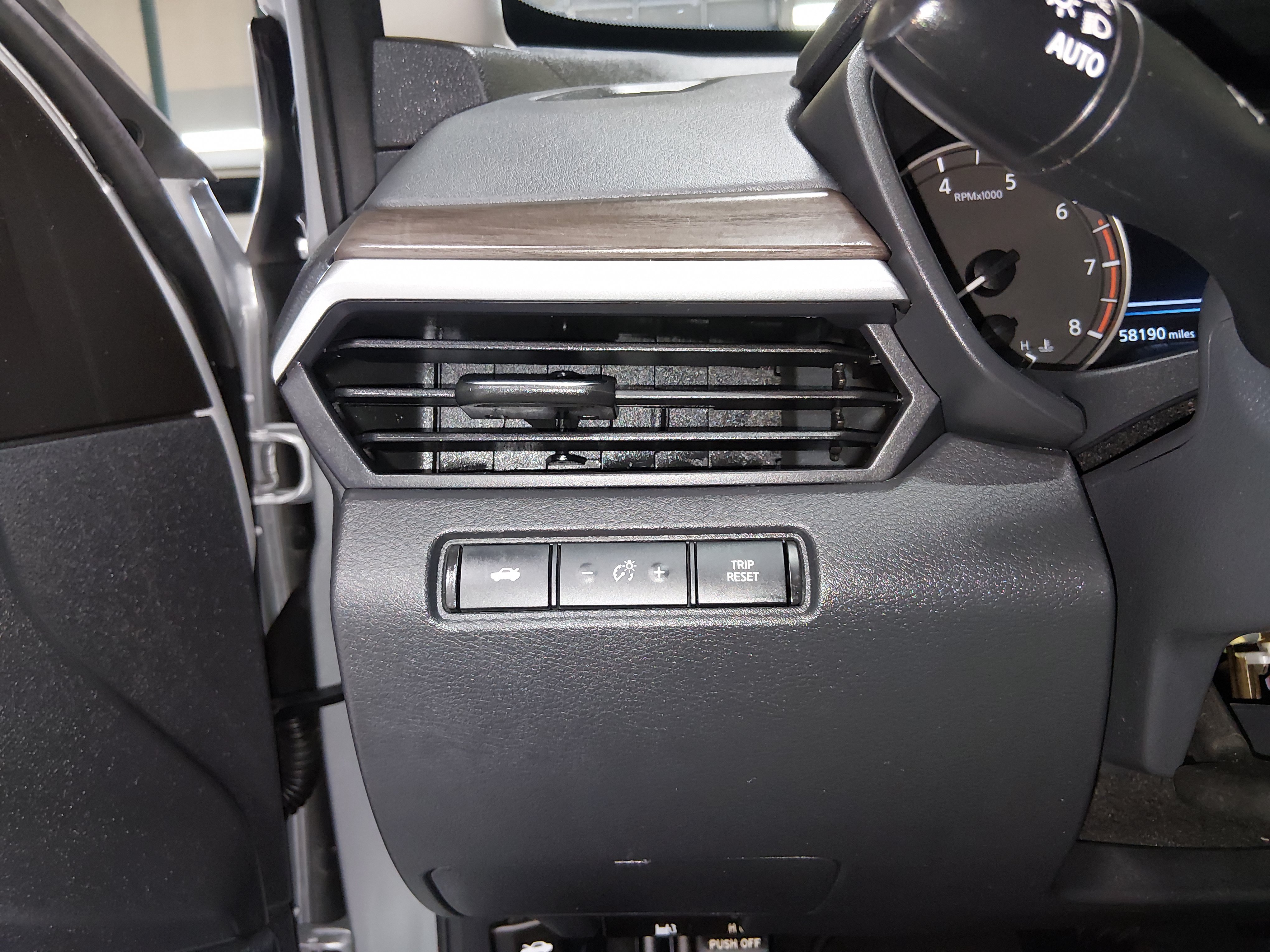 2024 Nissan Altima SV - Photo 13