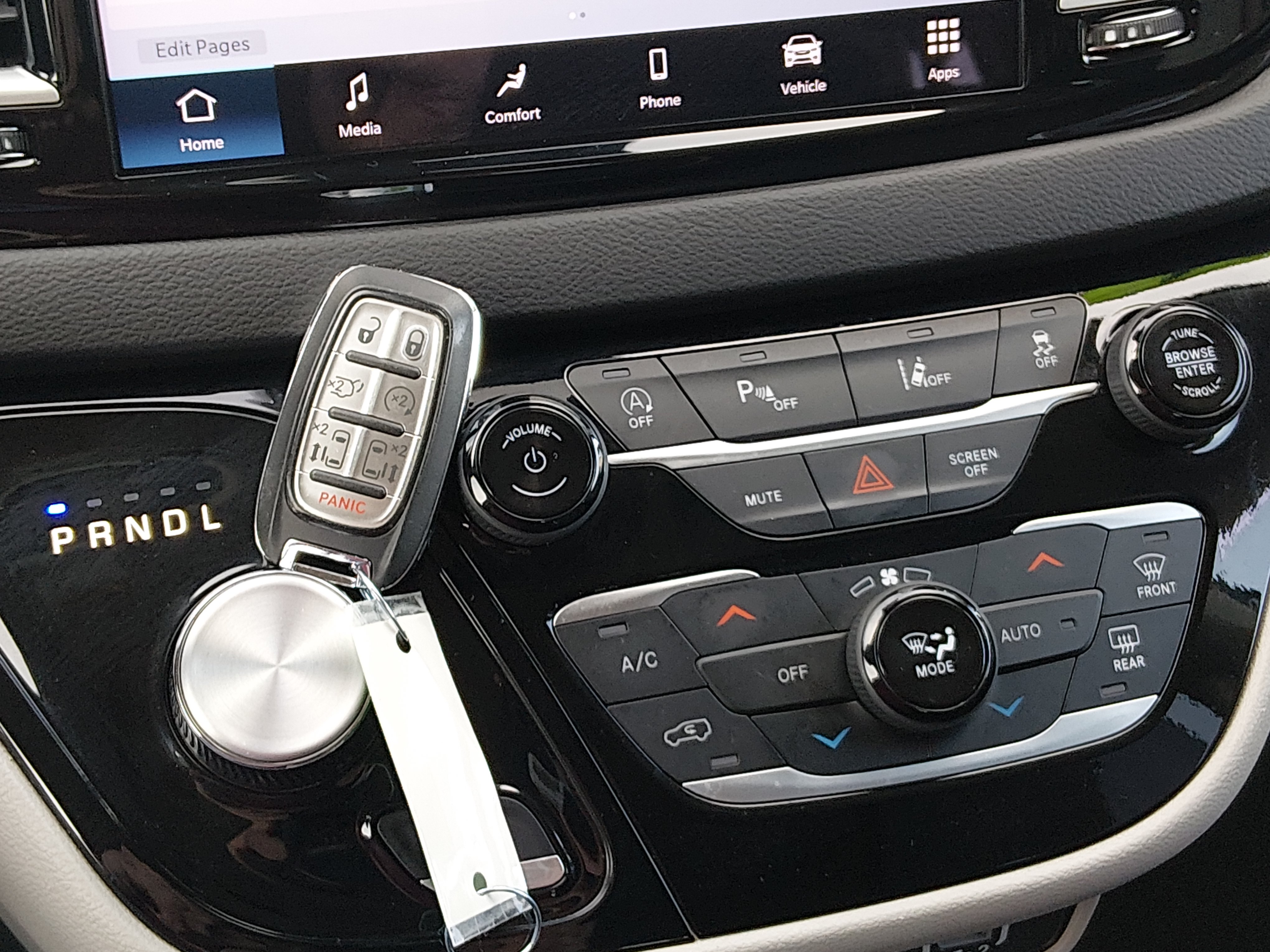 2024 Chrysler Pacifica Touring L - Photo 18