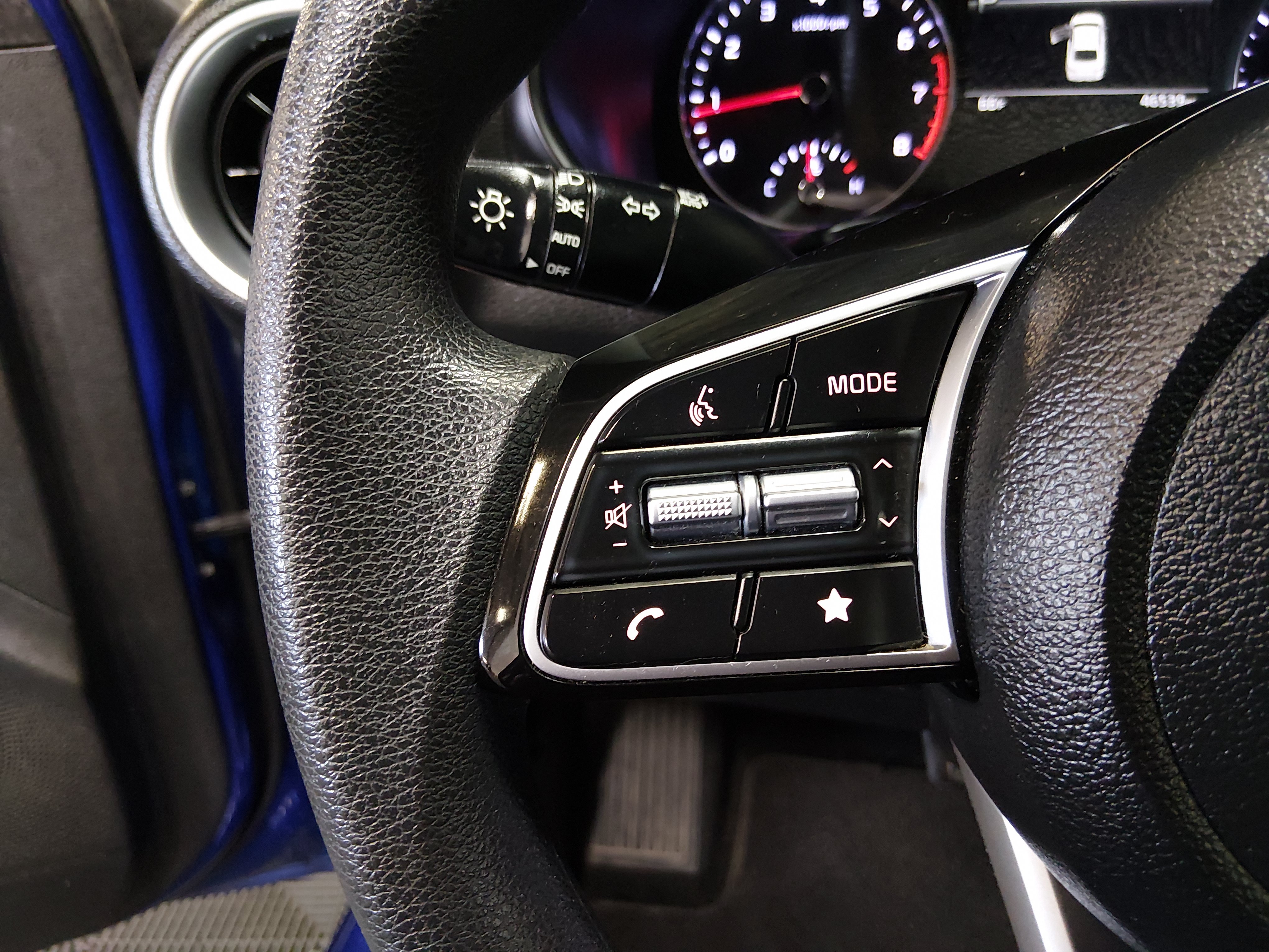 2024 Kia Forte LXS - Photo 12