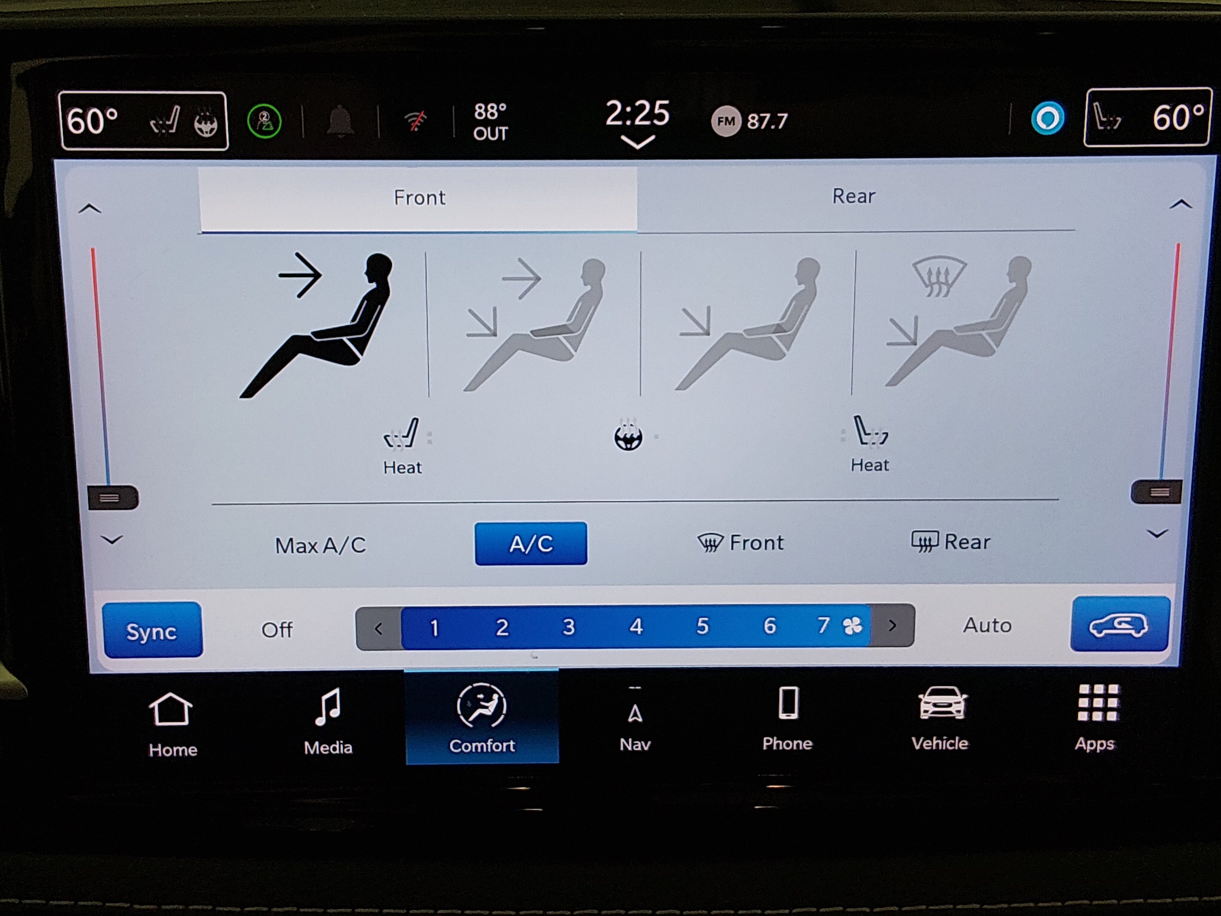 2024 Chrysler Pacifica PHEV Select - Photo 19