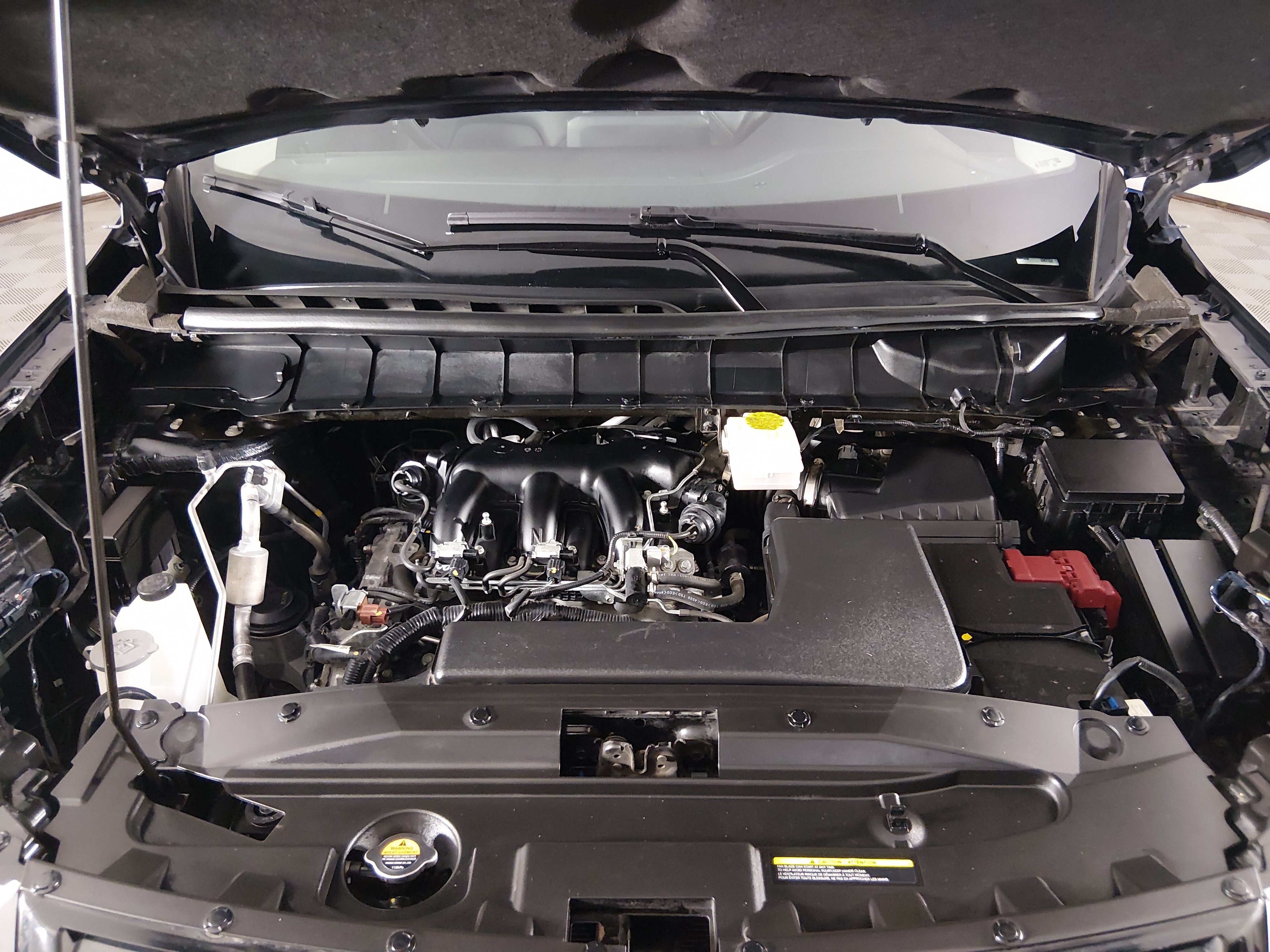 2025 Nissan Pathfinder SL - Photo 9