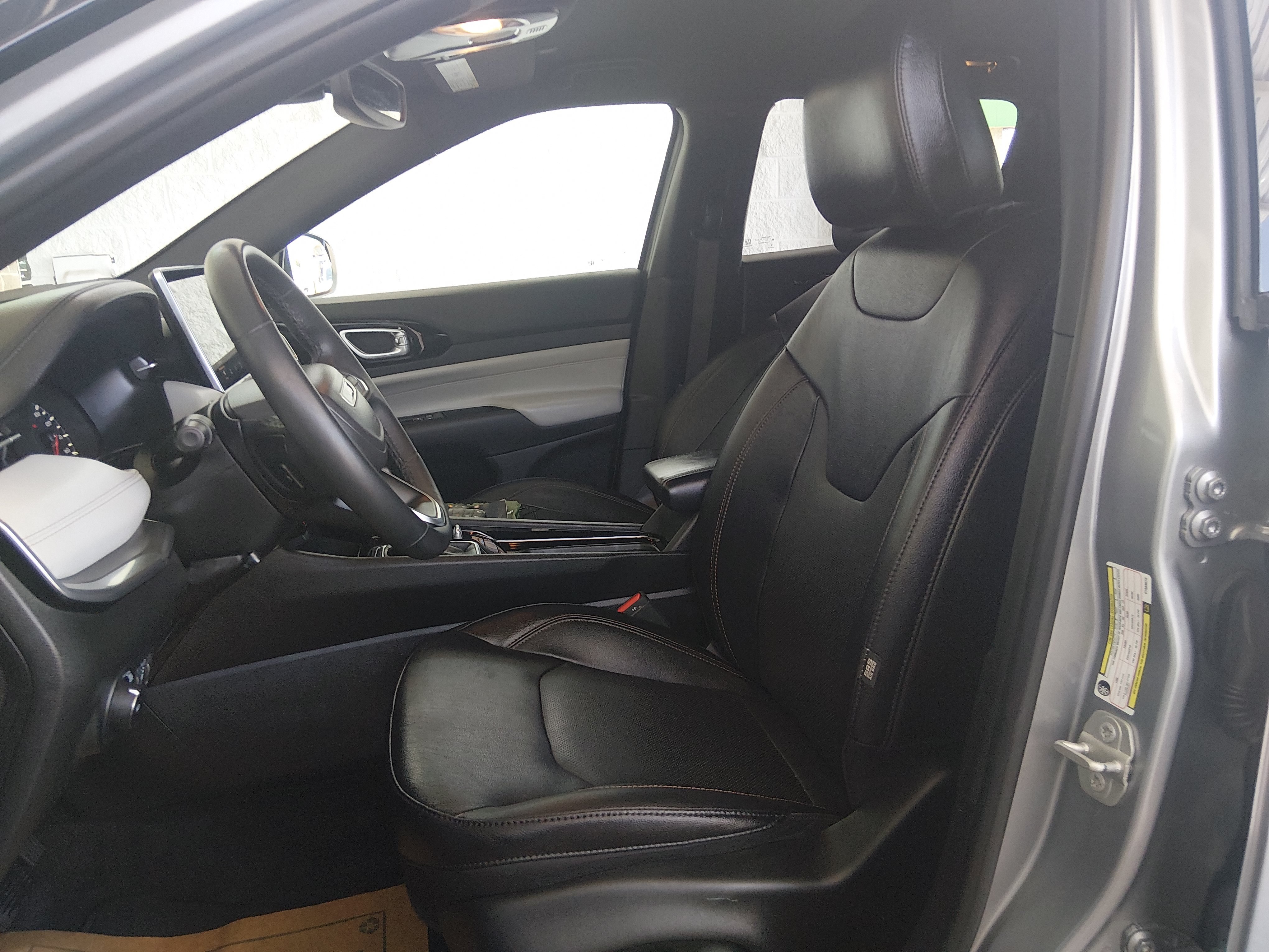 2023 Jeep Compass Limited - Photo 12