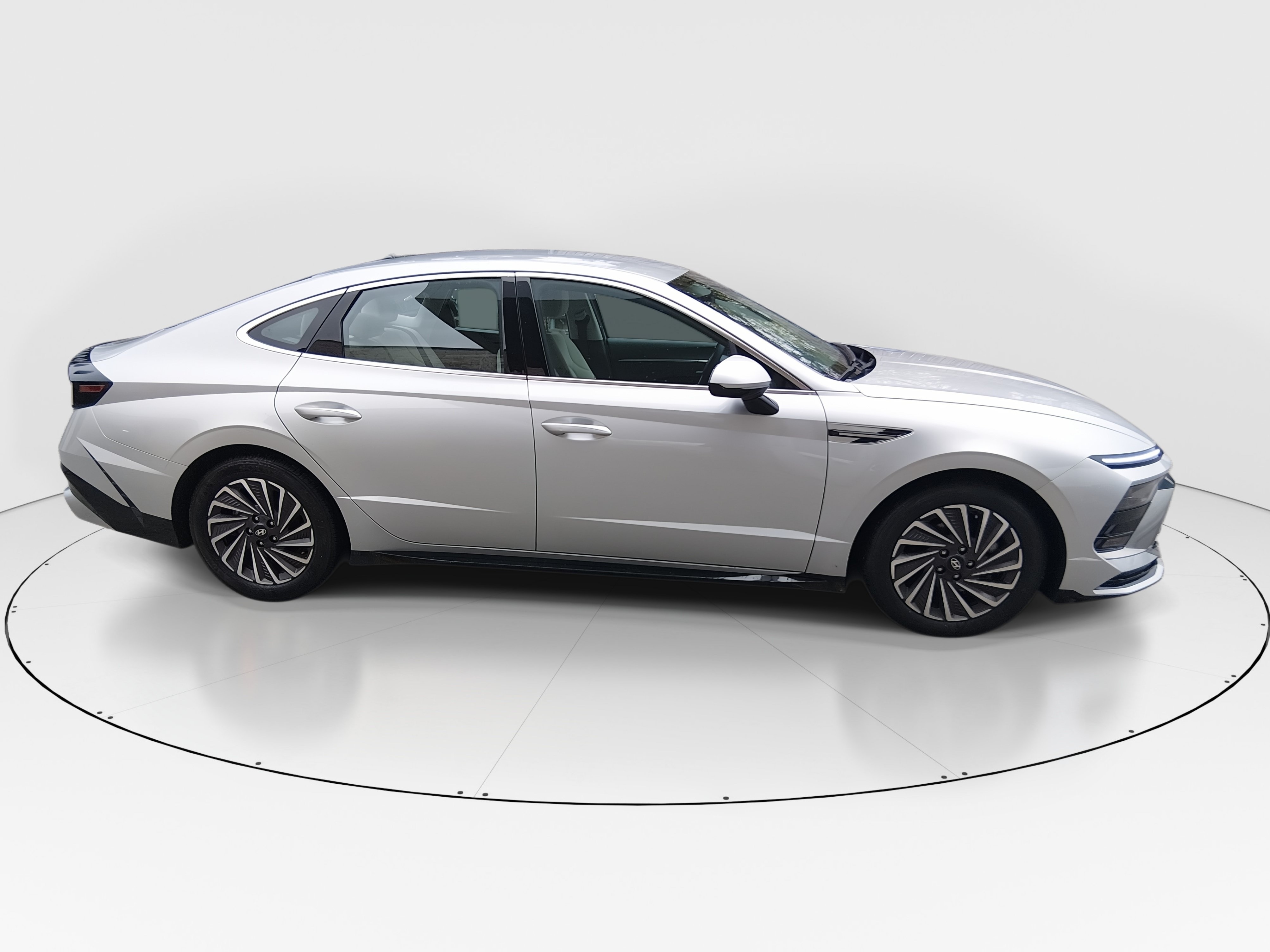 2025 Hyundai Sonata Hybrid SEL - Photo 8