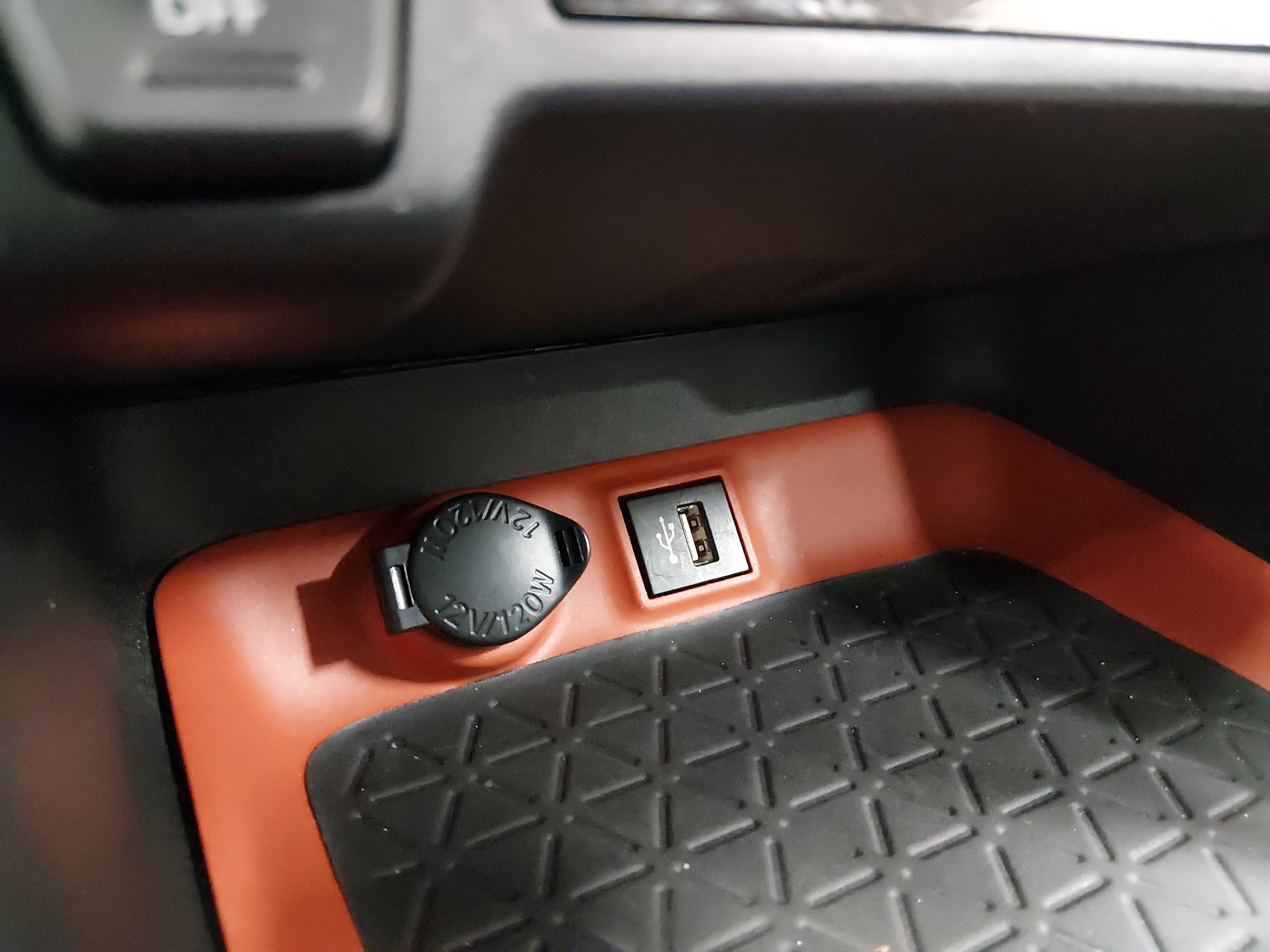 2024 Toyota RAV4 Adventure - Photo 18