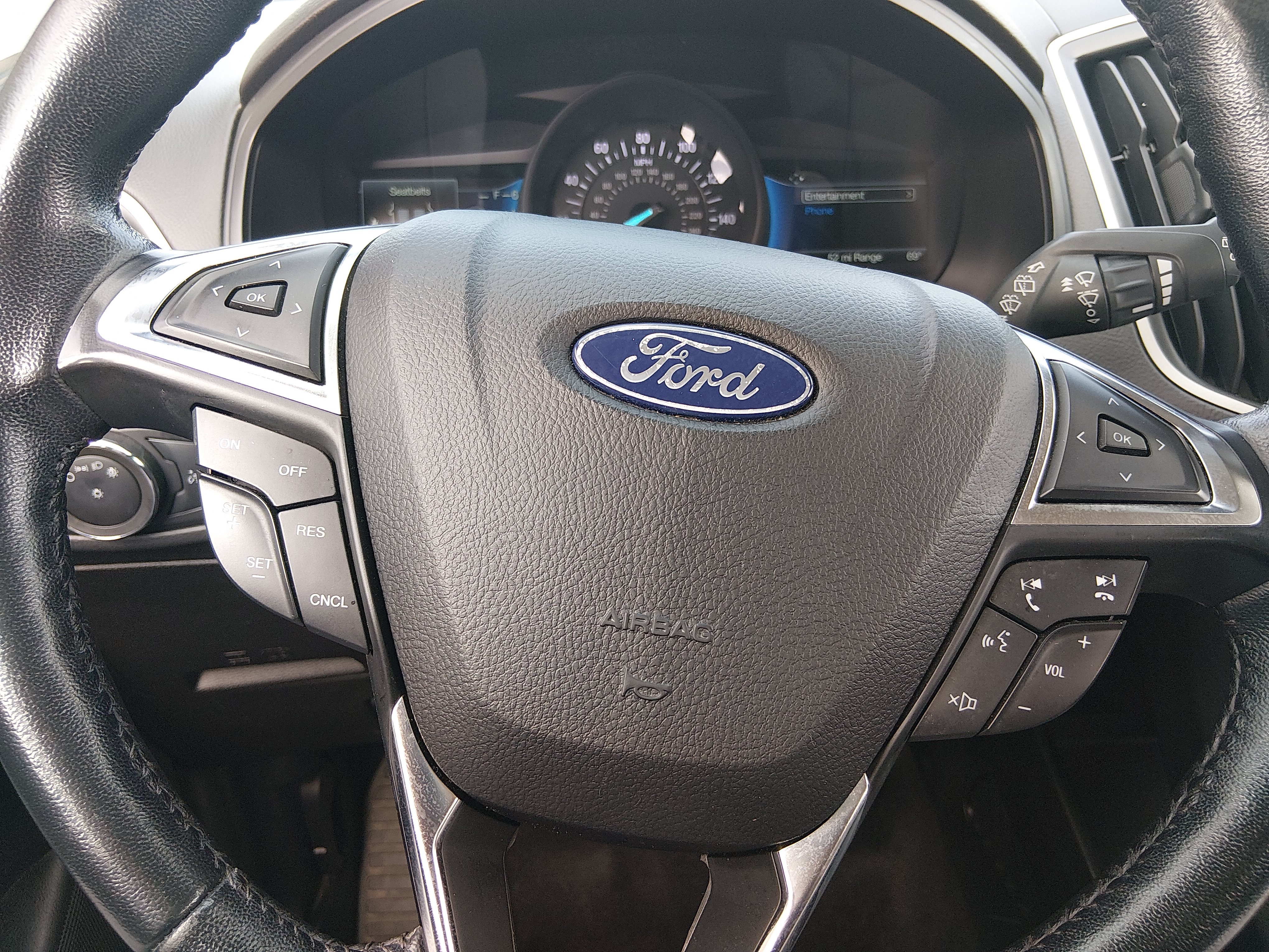 2023 Ford Edge SEL - Photo 12