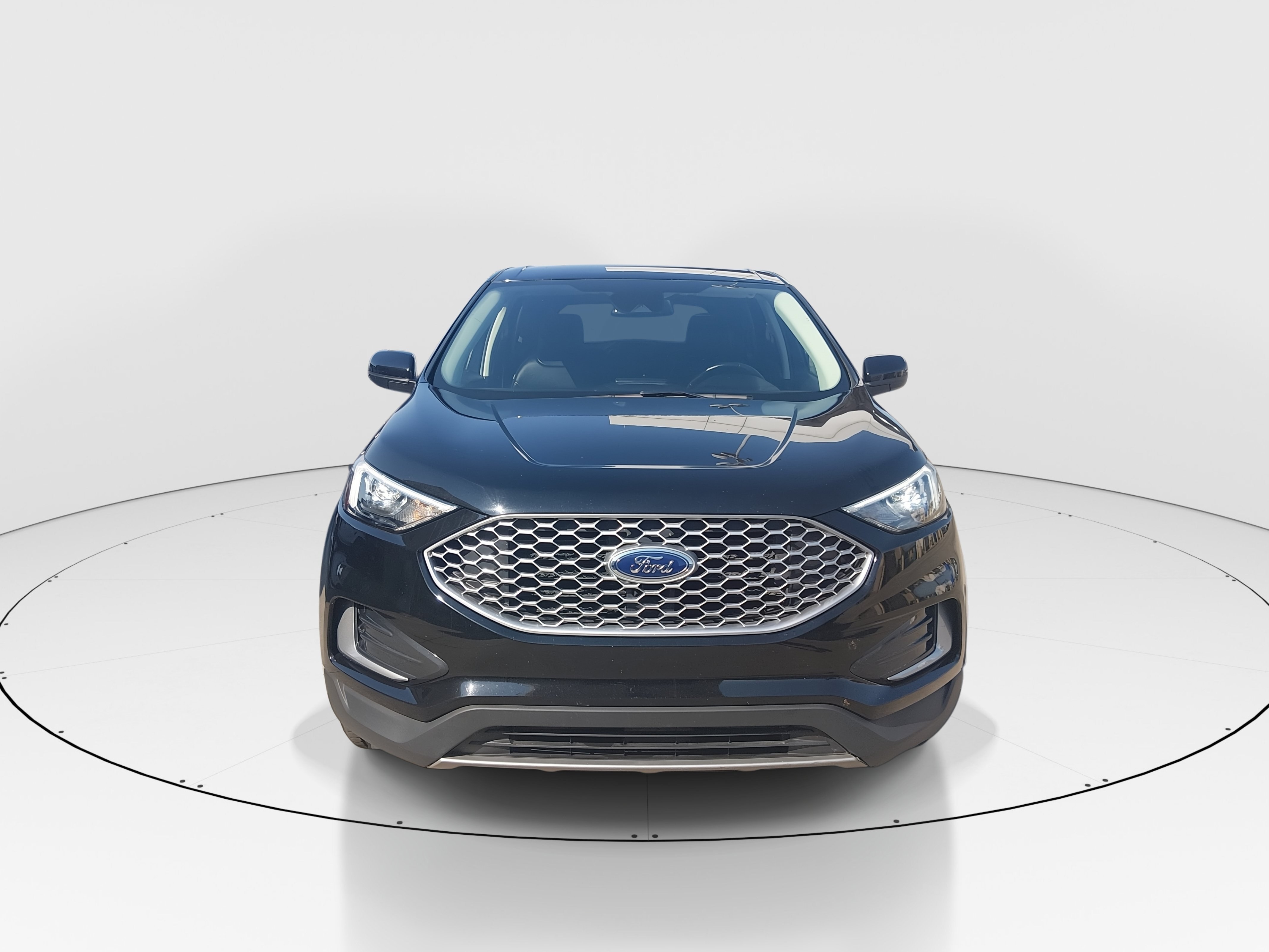 2024 Ford Edge 2