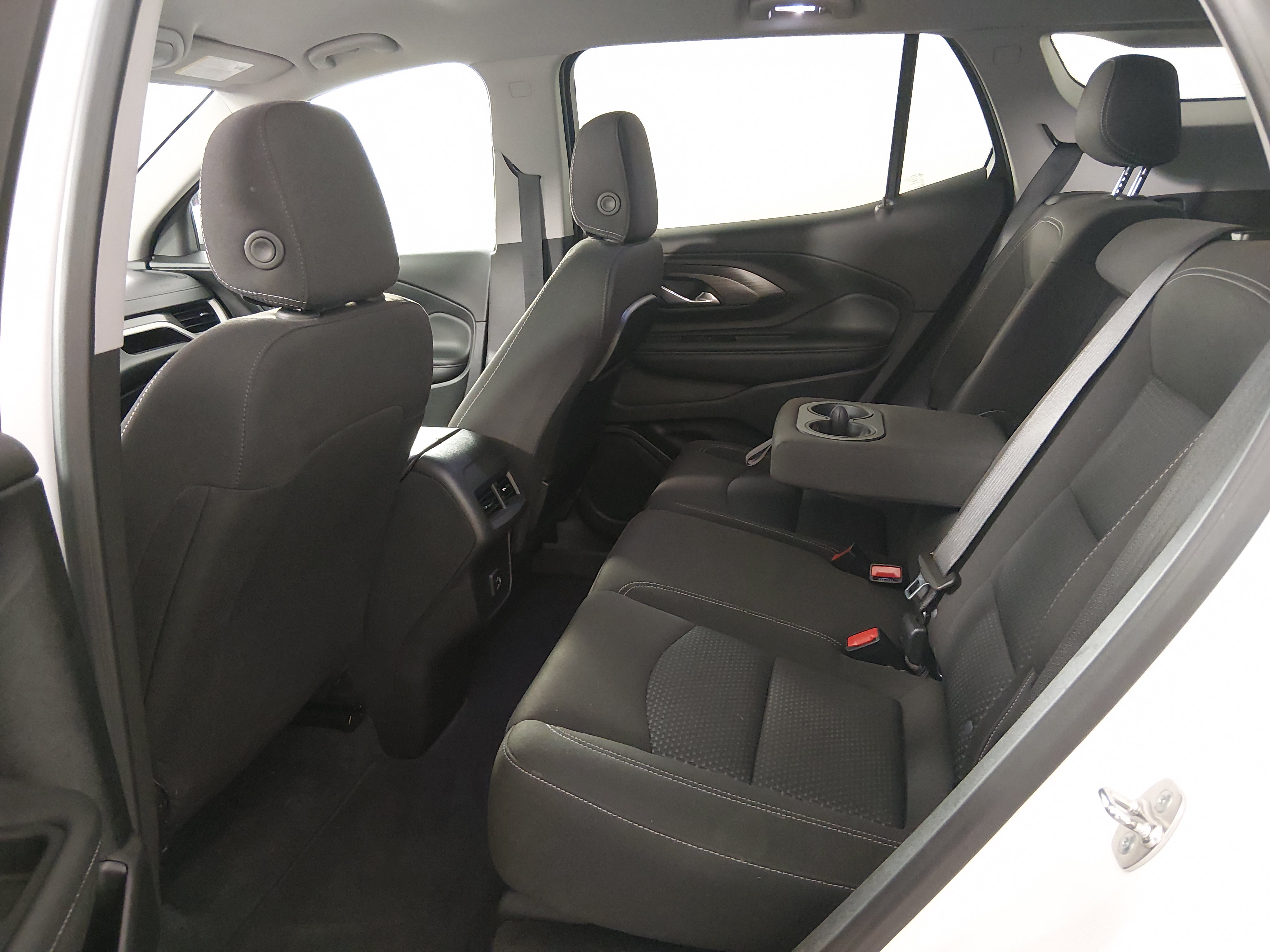 2024 GMC Terrain SLE - Photo 20