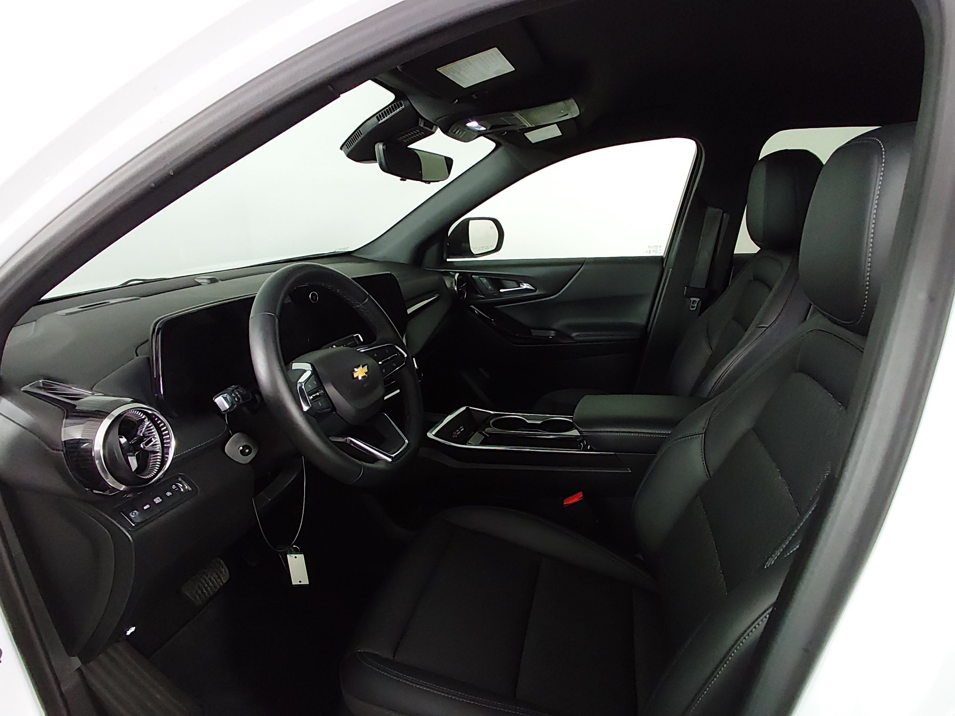 2025 Chevrolet Equinox LT - Photo 19