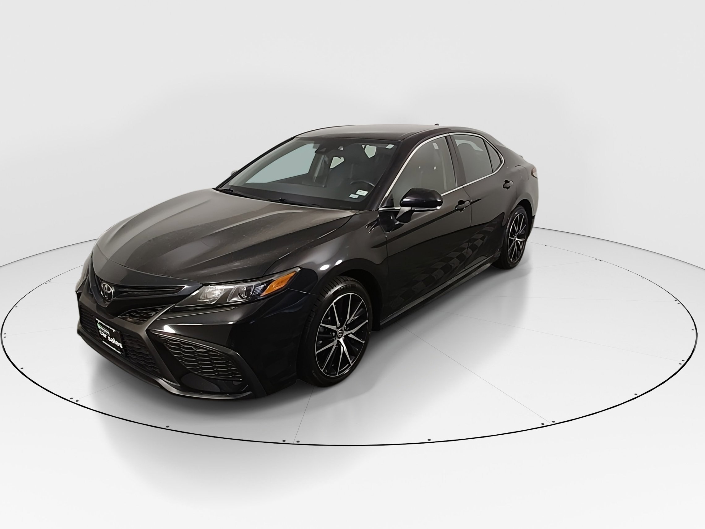 2024 Toyota Camry SE Auto 3