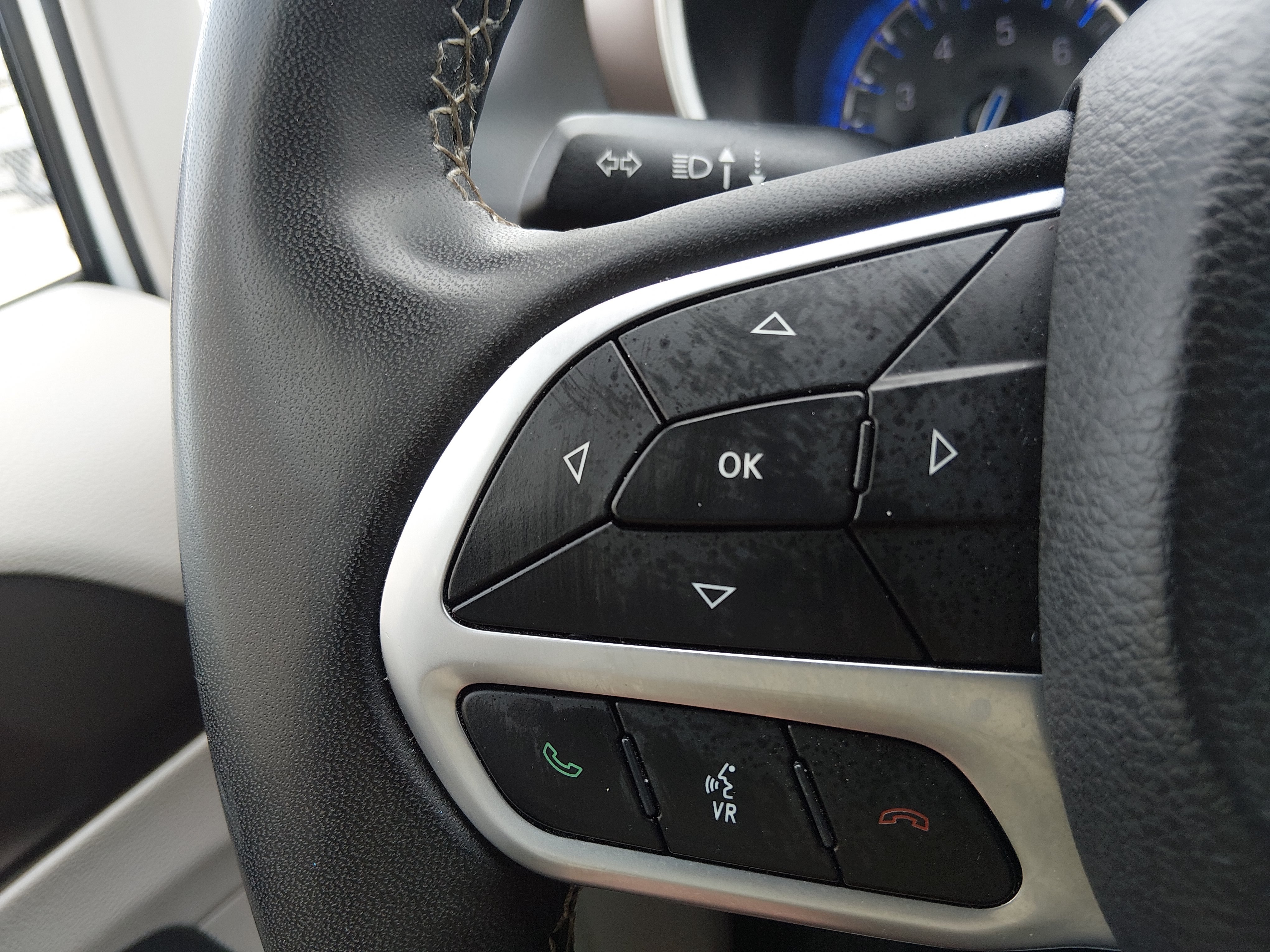 2023 Chrysler Voyager LX - Photo 13