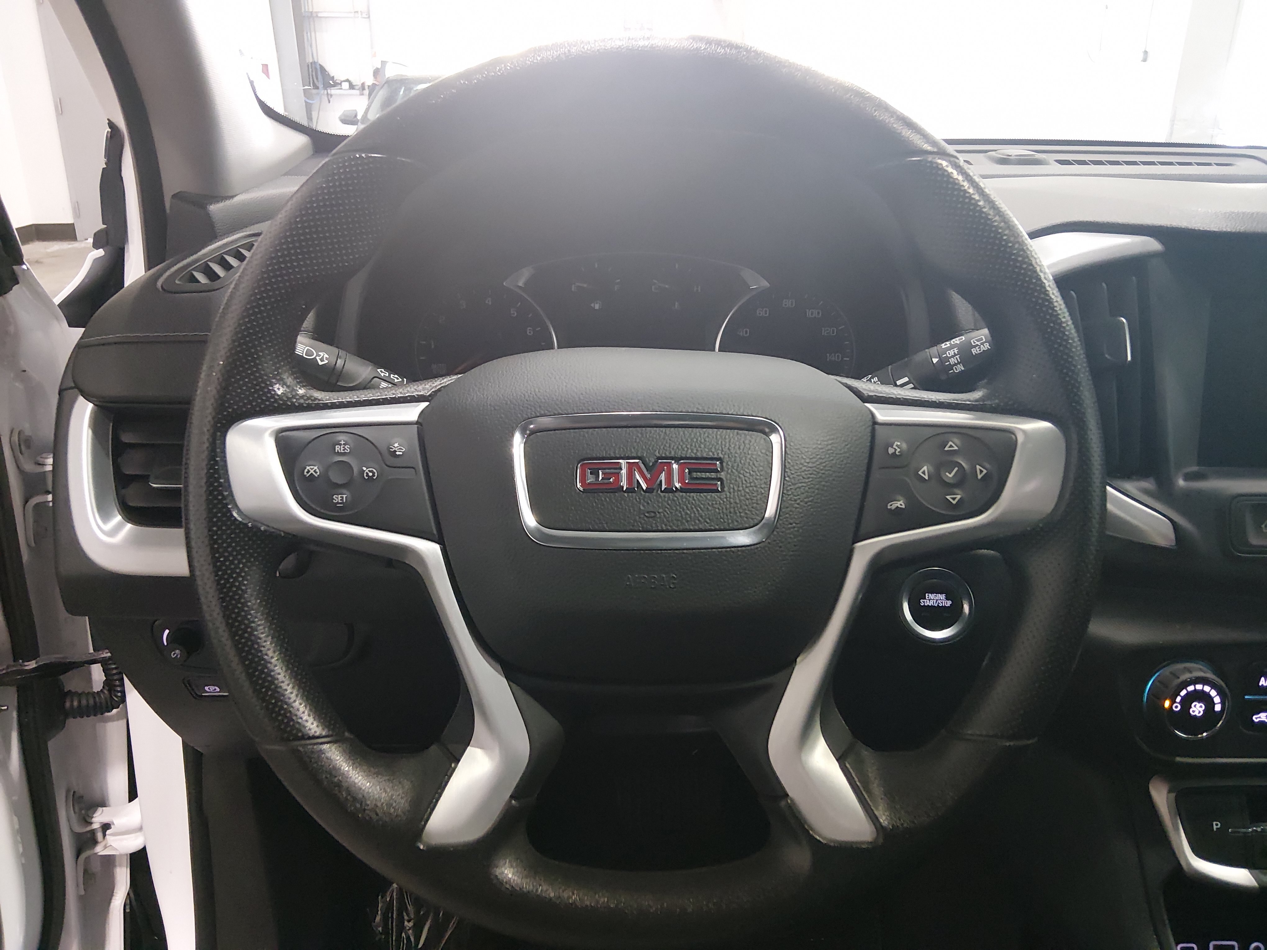 2024 GMC Terrain SLE - Photo 12