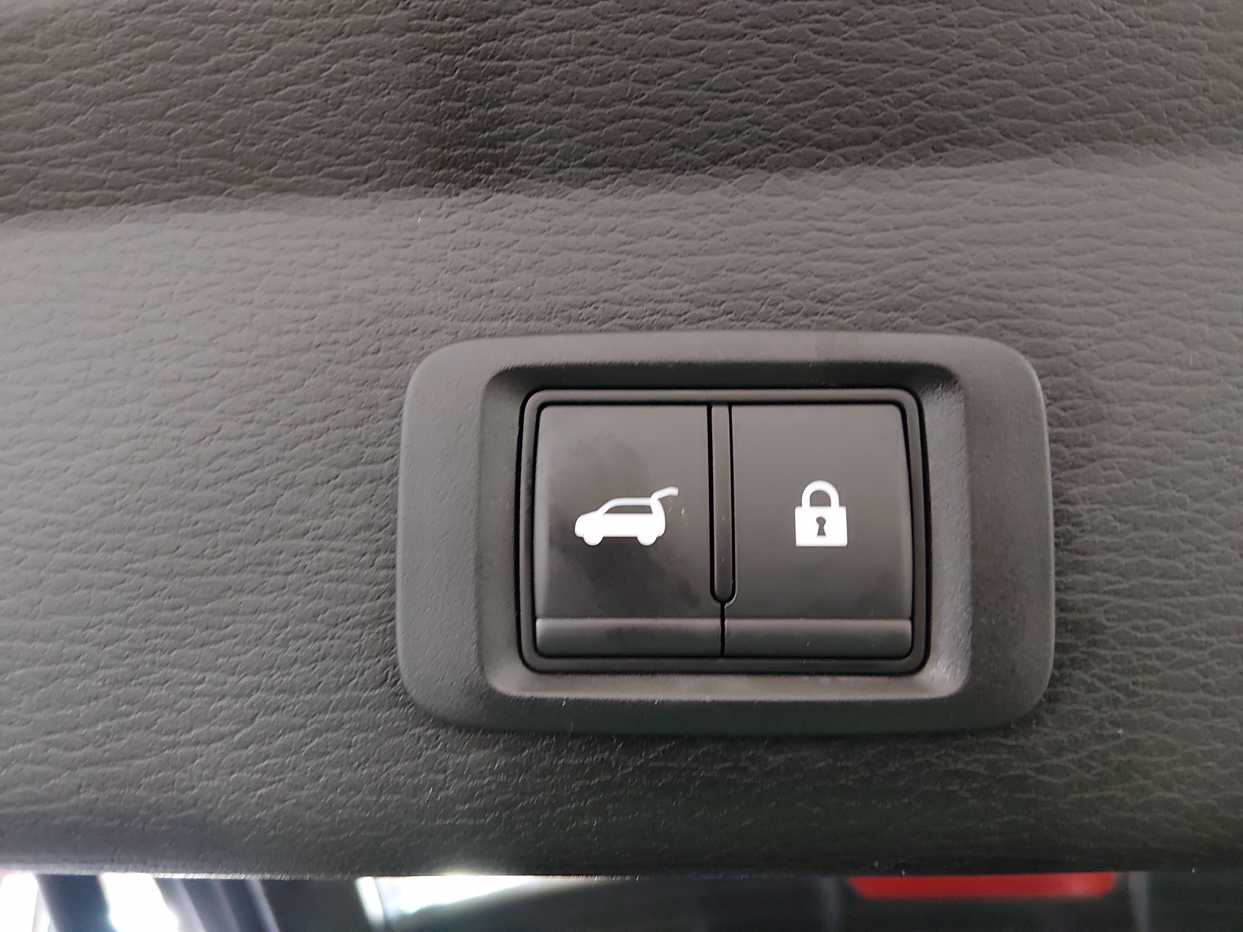 2024 Mitsubishi Outlander SE - Photo 21