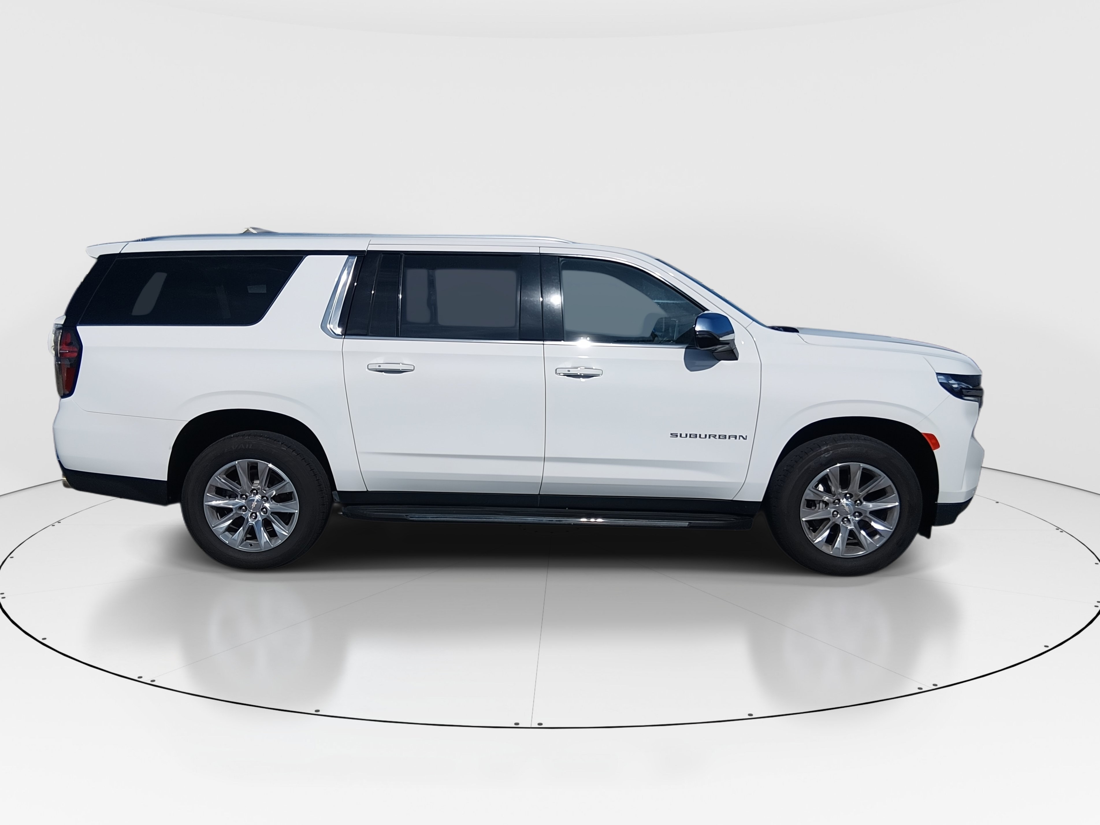 2024 Chevrolet Suburban Premier - Photo 8