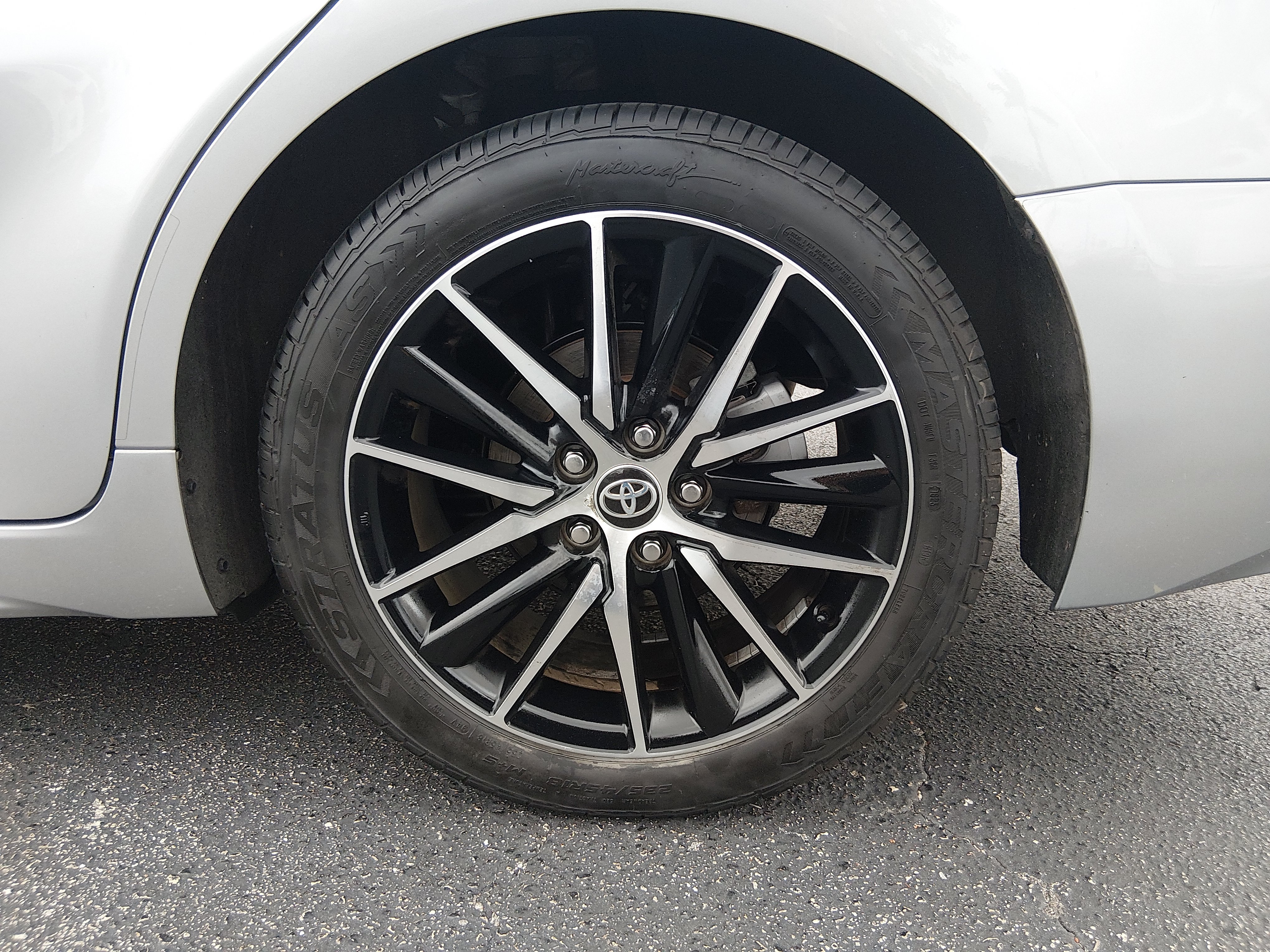 2024 Toyota Camry SE - Photo 10