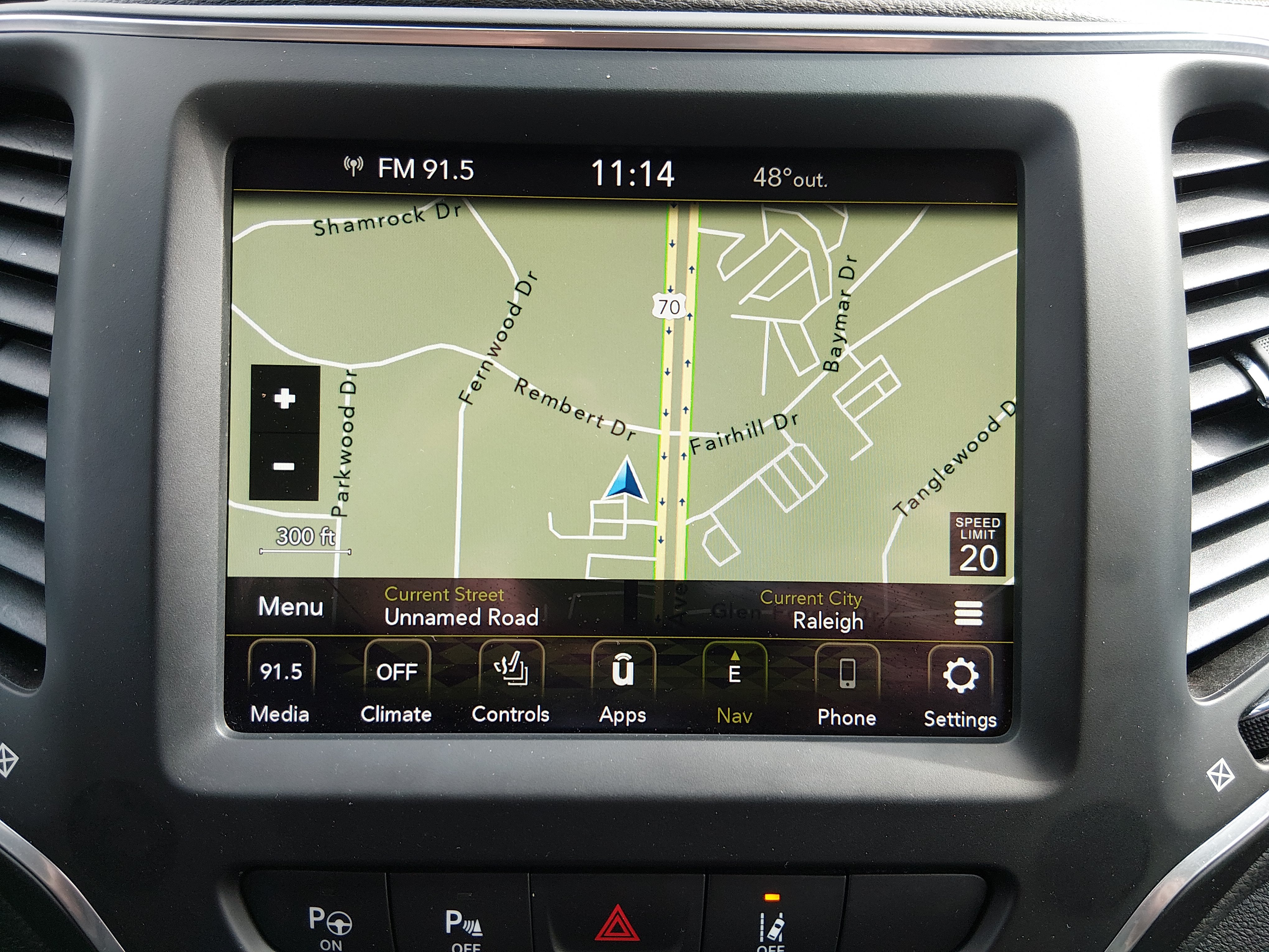 2023 Jeep Cherokee Altitude Lux - Photo 17