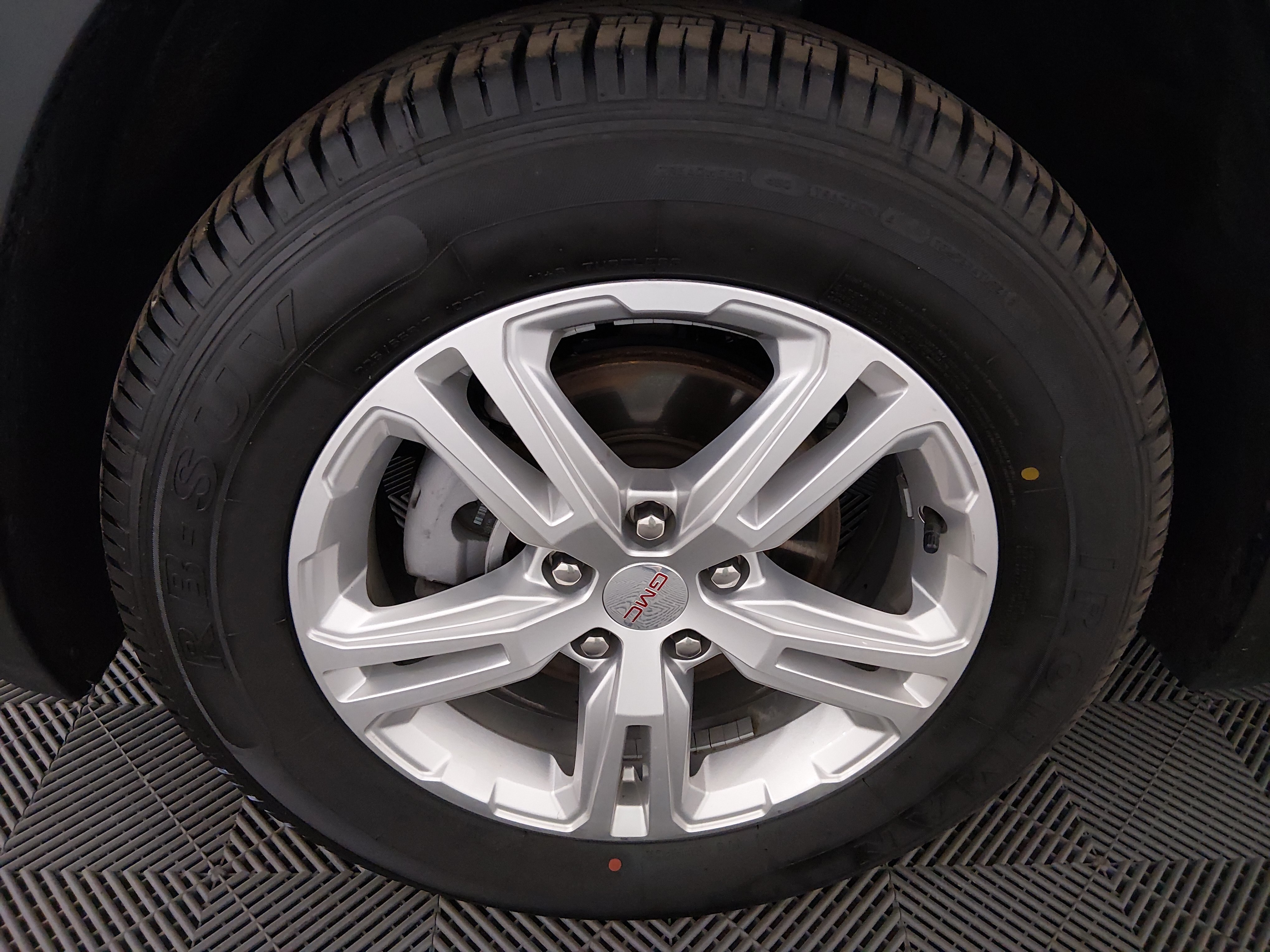 2024 GMC Terrain SLE - Photo 10