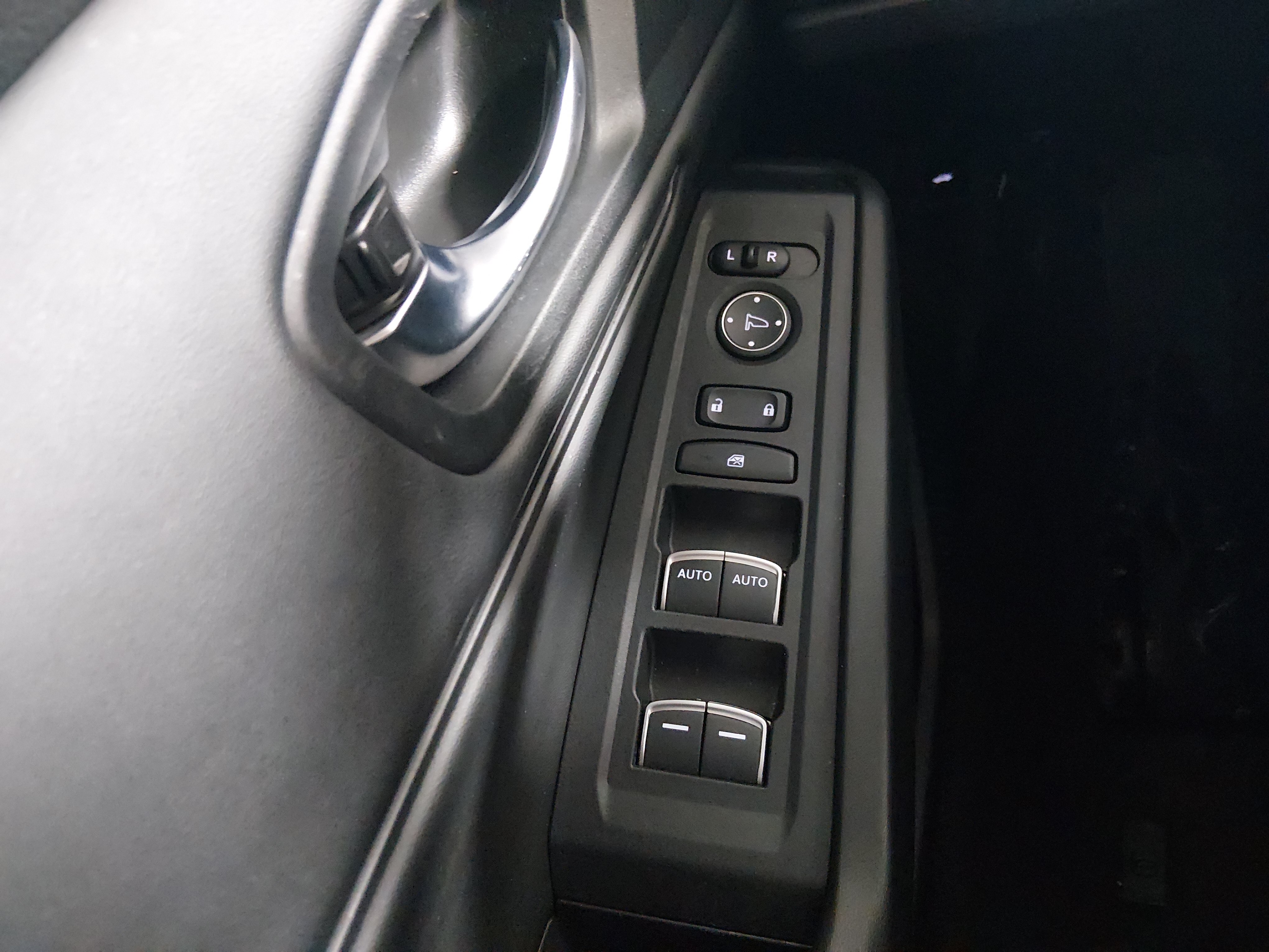 2023 Honda Accord EX - Photo 13
