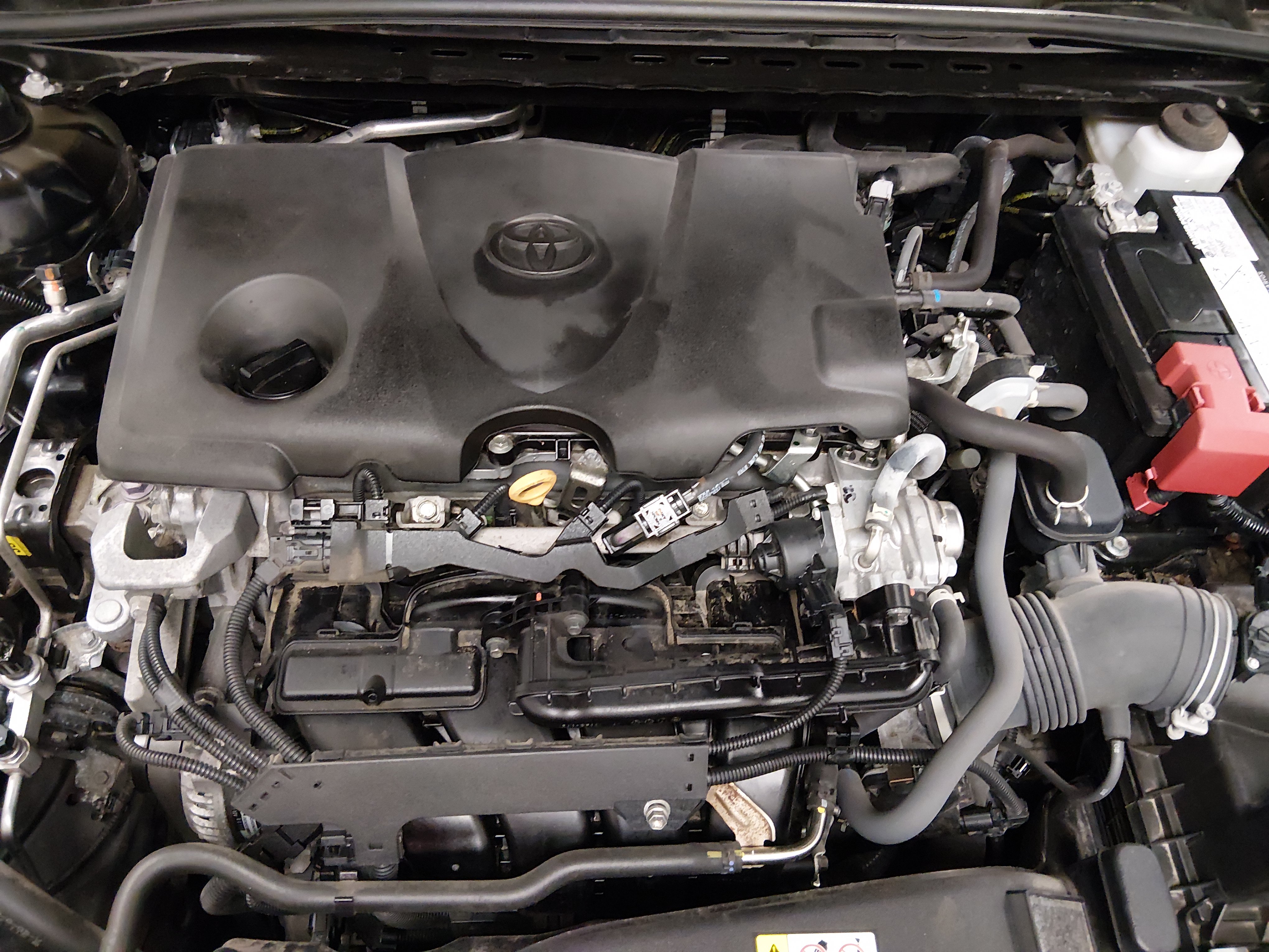 2023 Toyota Camry SE - Photo 9