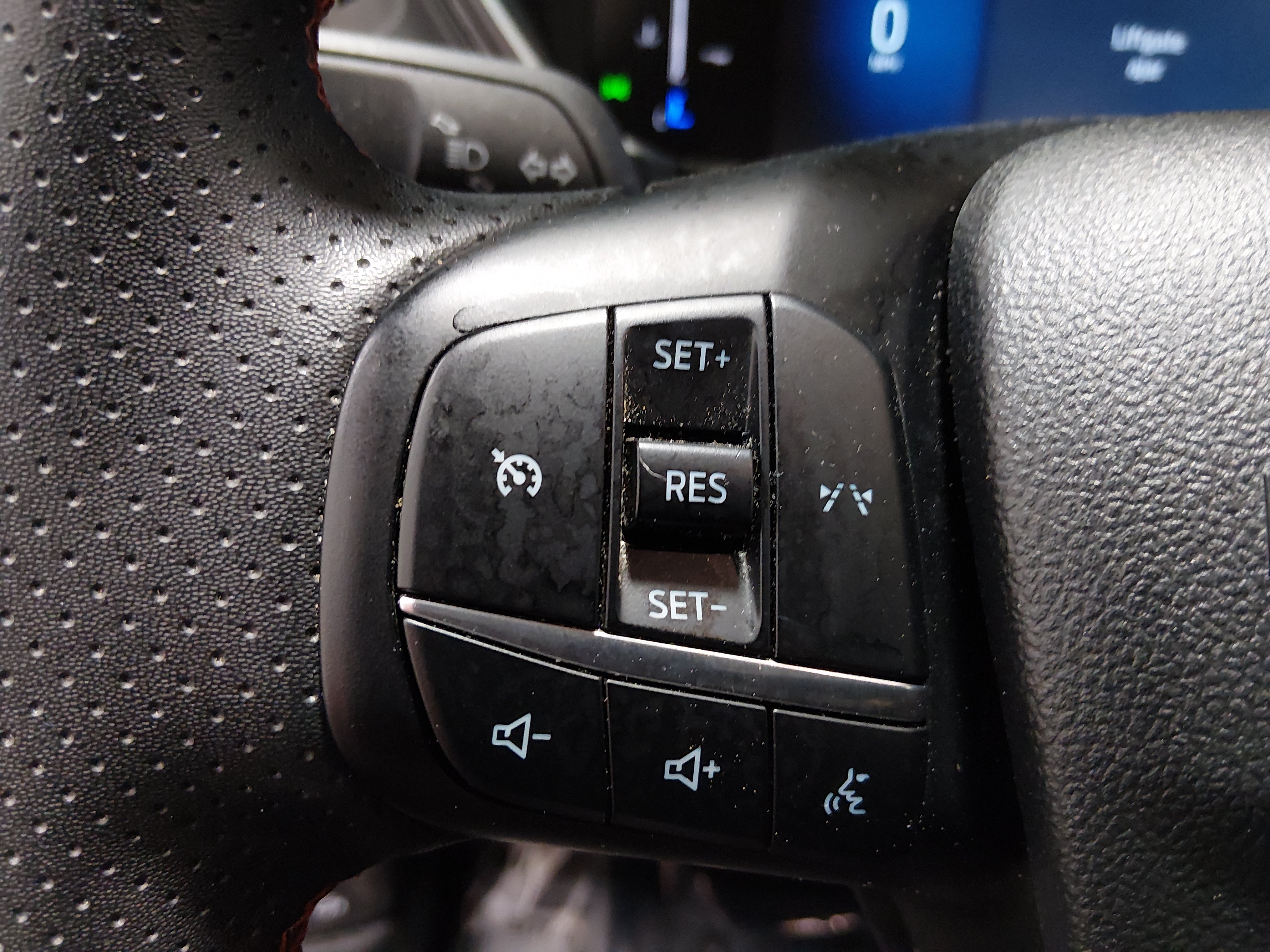 2025 Ford Escape ST-Line - Photo 17