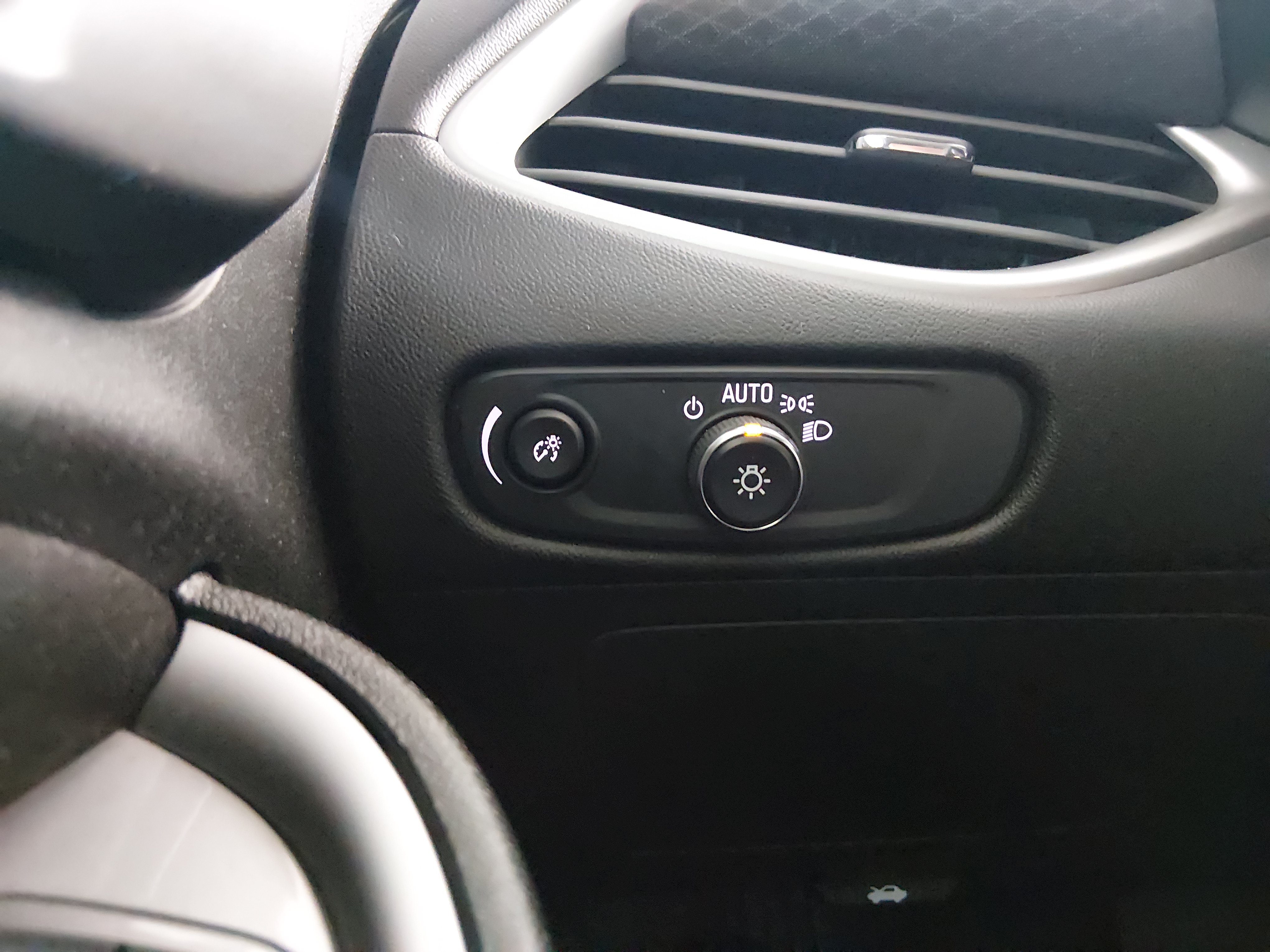 2024 Chevrolet Malibu 1LT - Photo 13