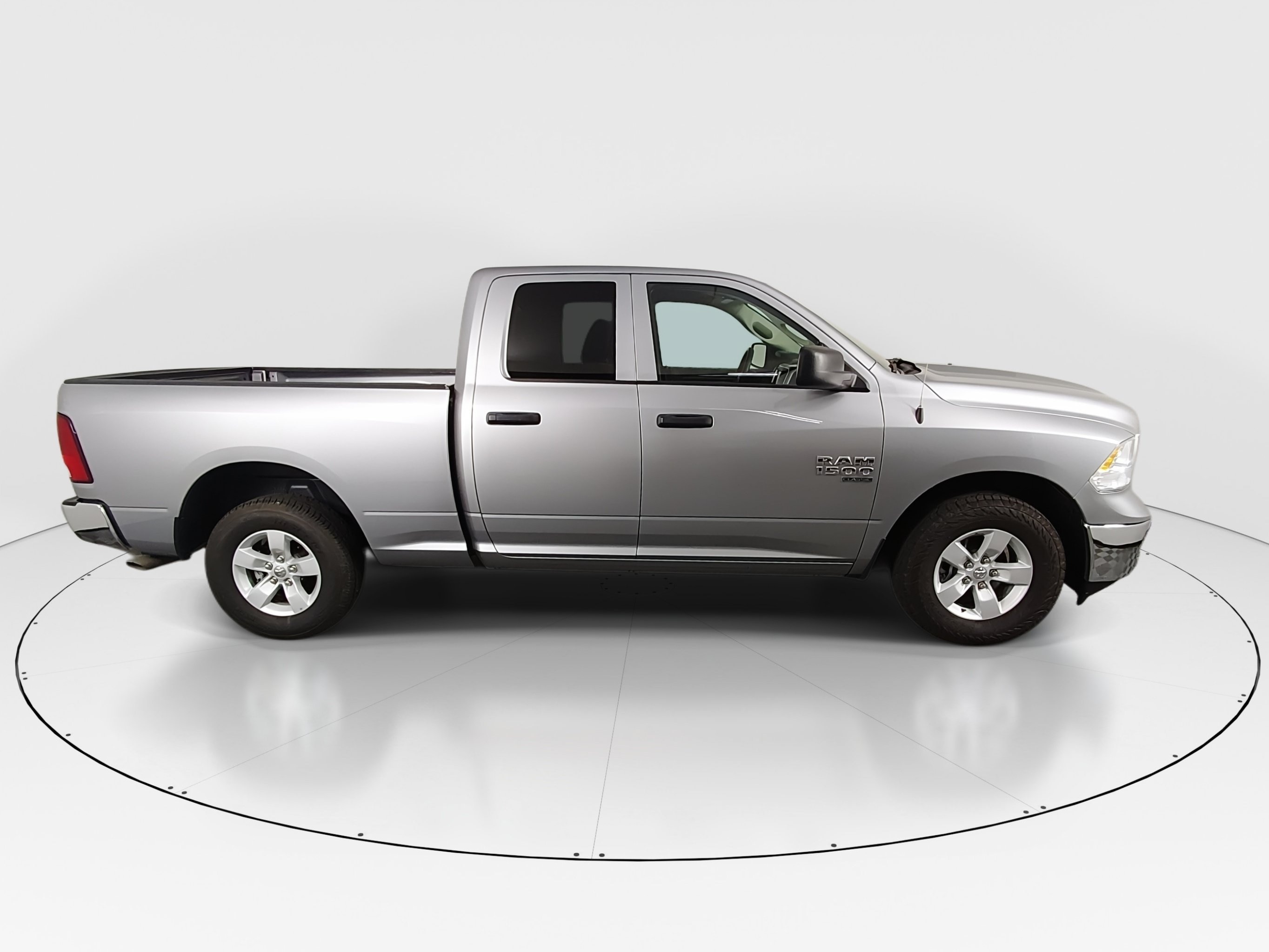 2024 RAM Ram 1500 Classic SLT - Photo 8
