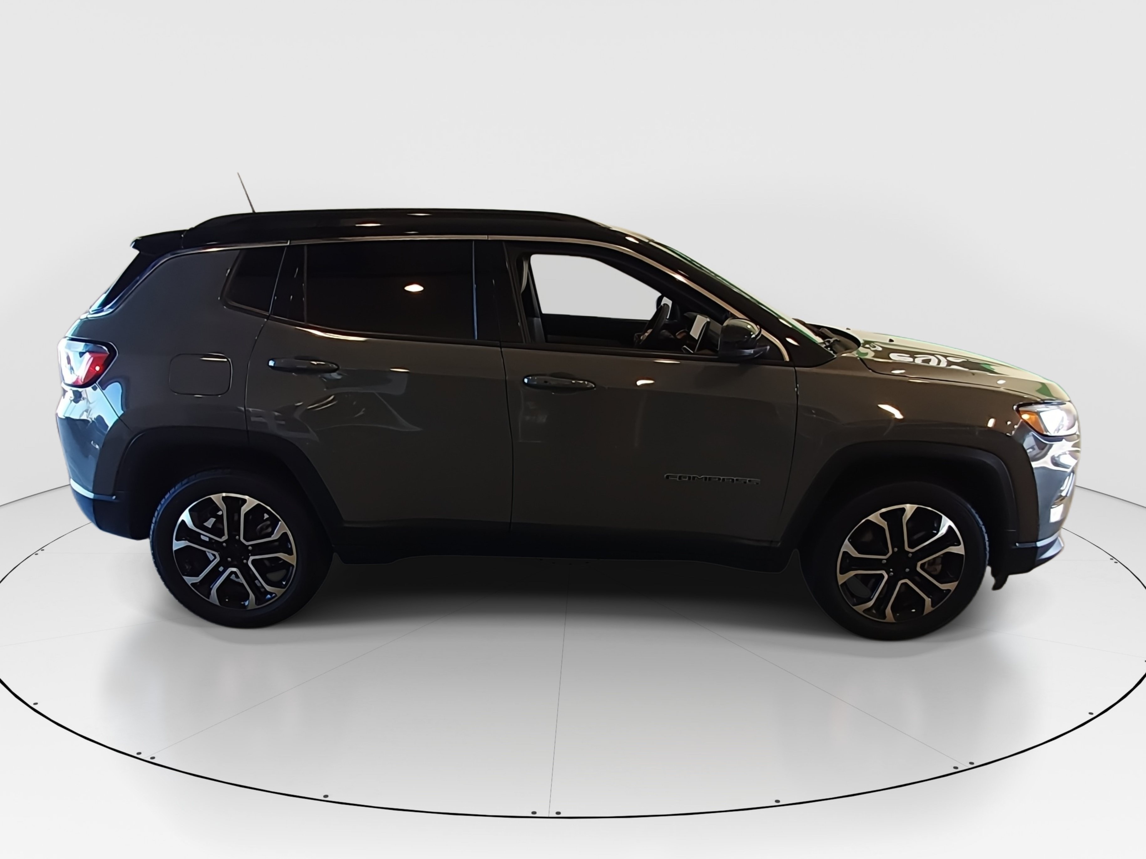 2023 Jeep Compass Limited - Photo 8
