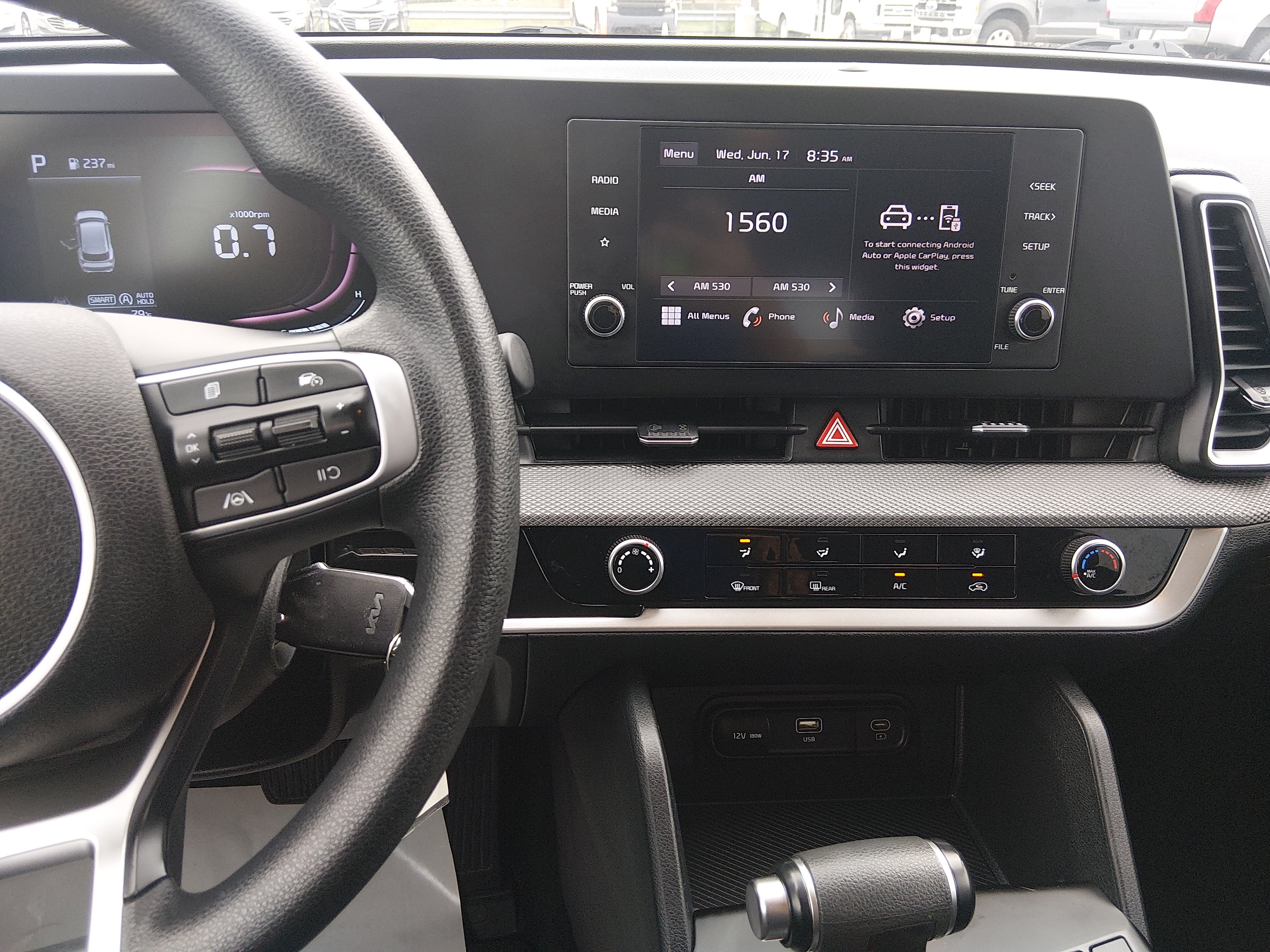 2024 Kia Sportage LX - Photo 18