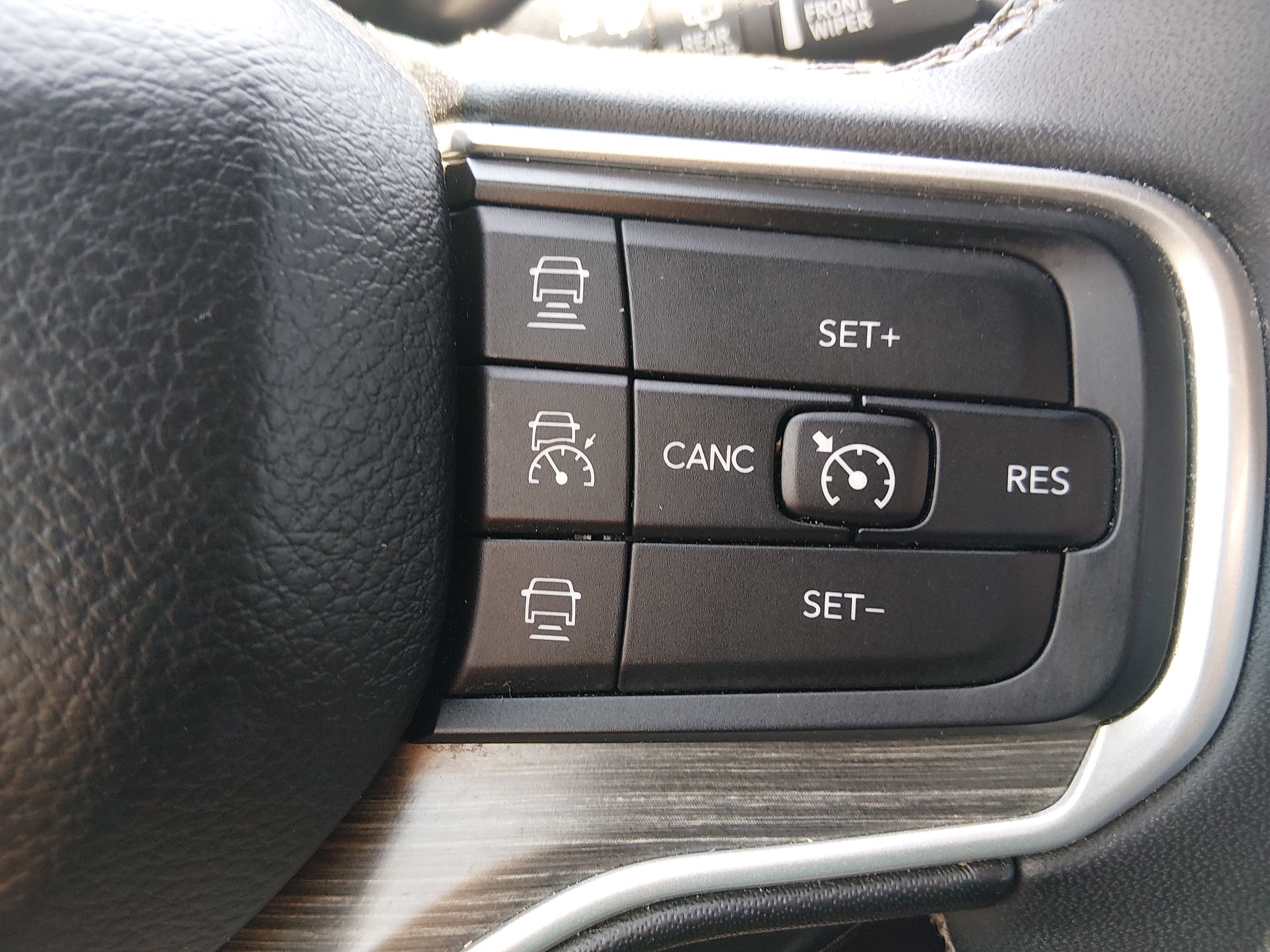 2024 Jeep Wagoneer L Series II - Photo 20