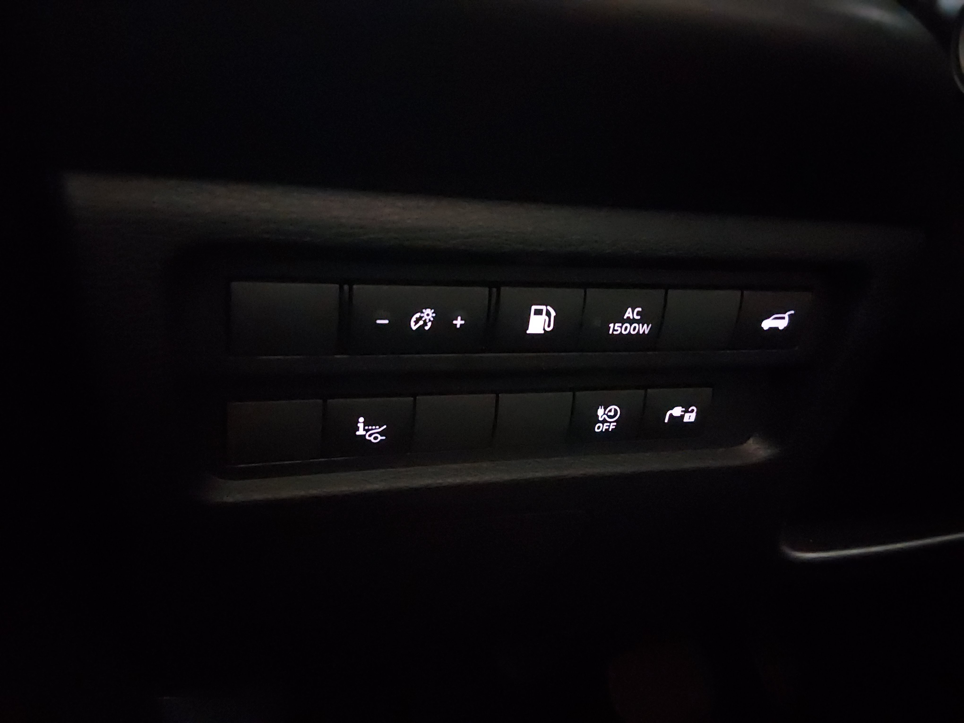 2024 Mitsubishi Outlander Plug-in Hybrid SEL - Photo 13