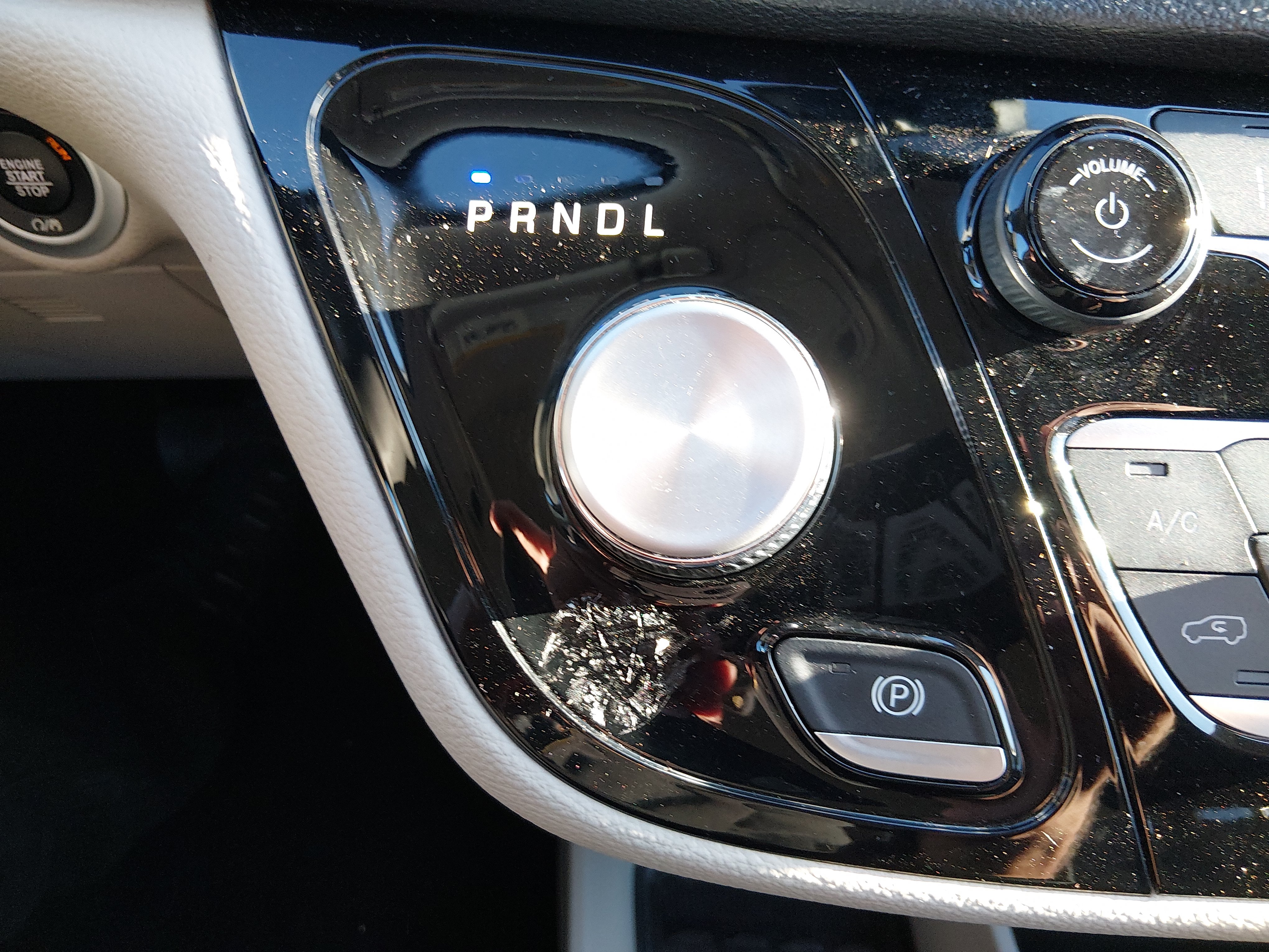 2023 Chrysler Pacifica Hybrid Touring L - Photo 16