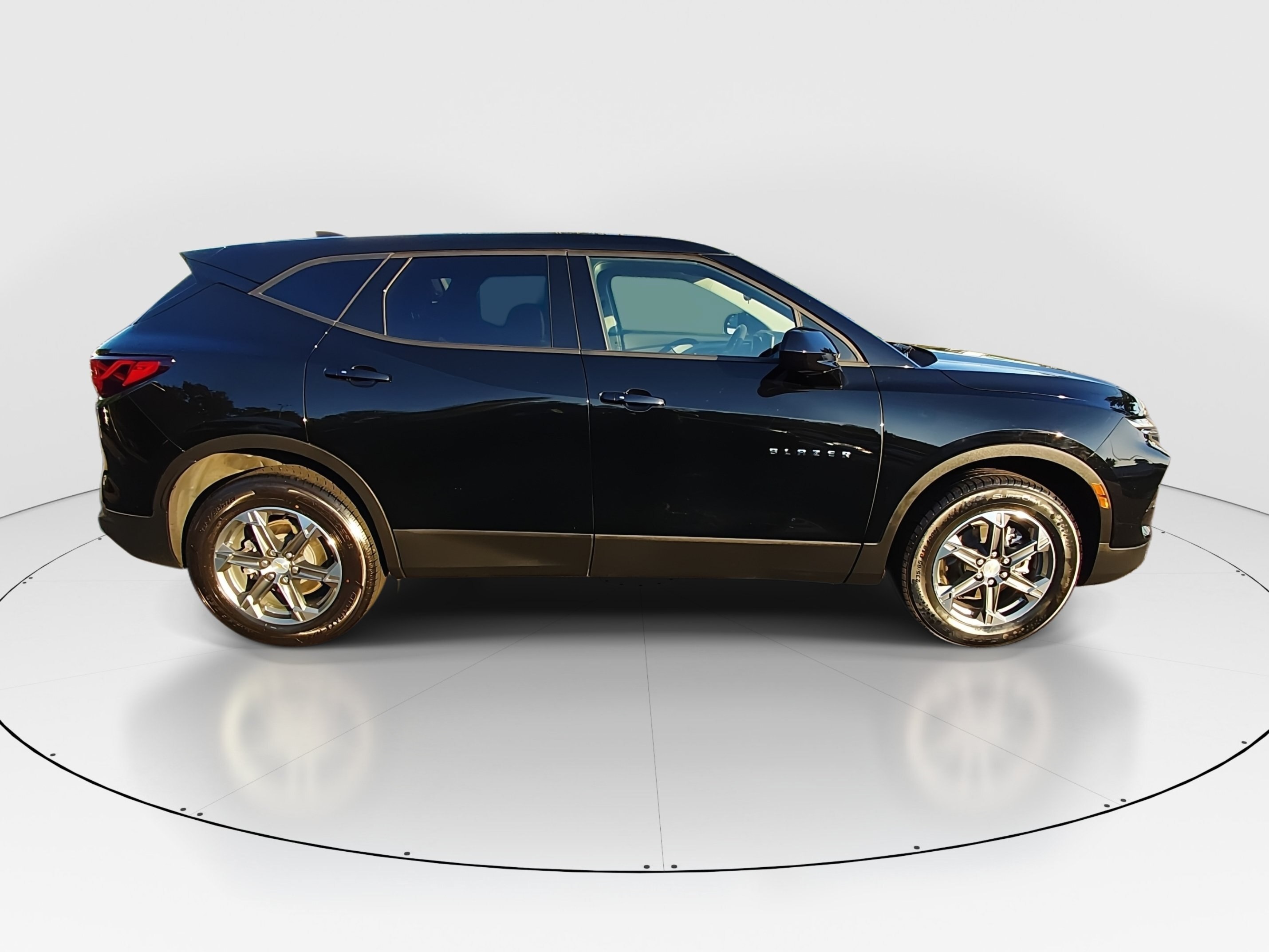 2025 Chevrolet Blazer 2LT - Photo 8