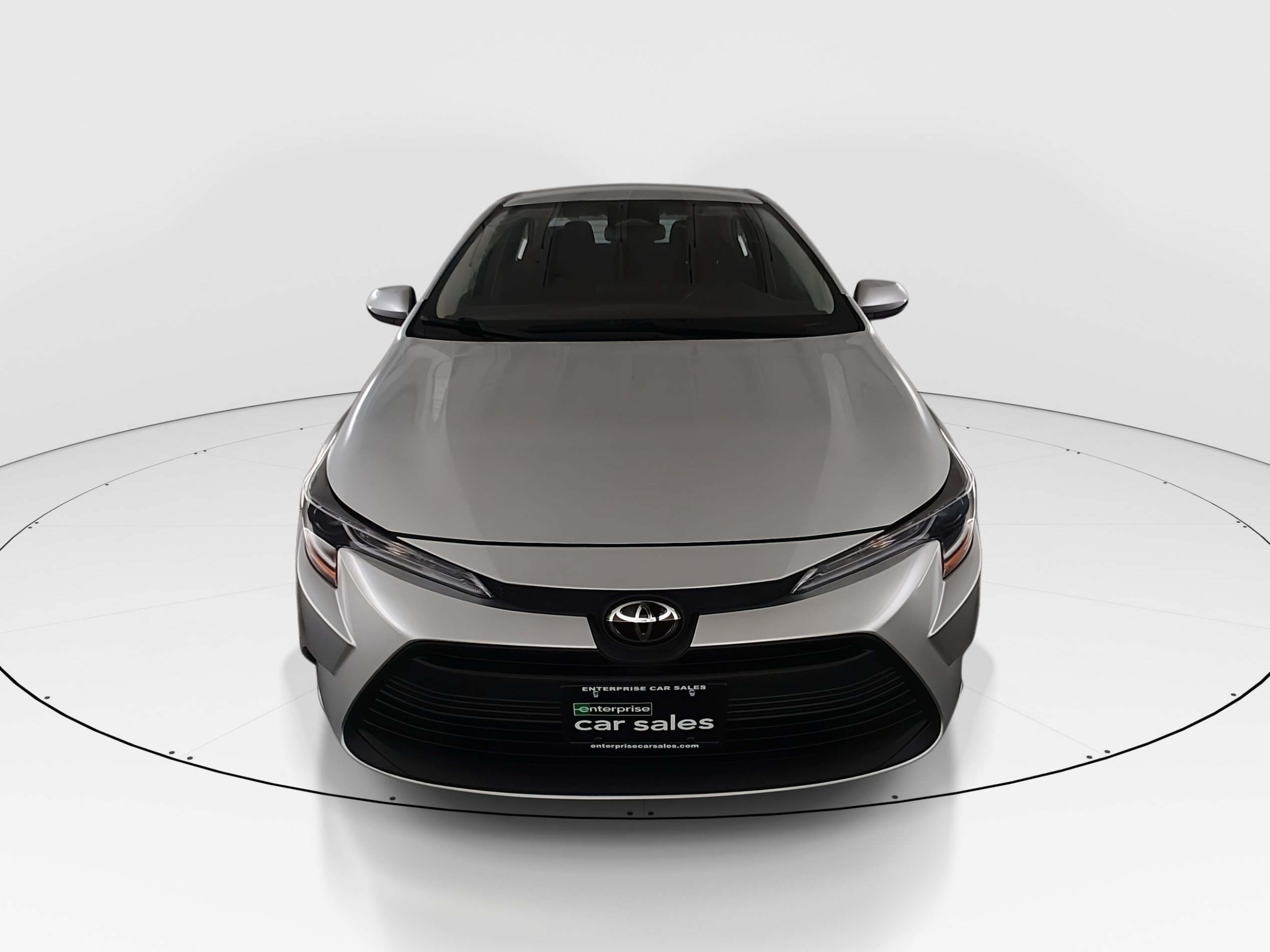 2024 Toyota Corolla LE - Photo 2